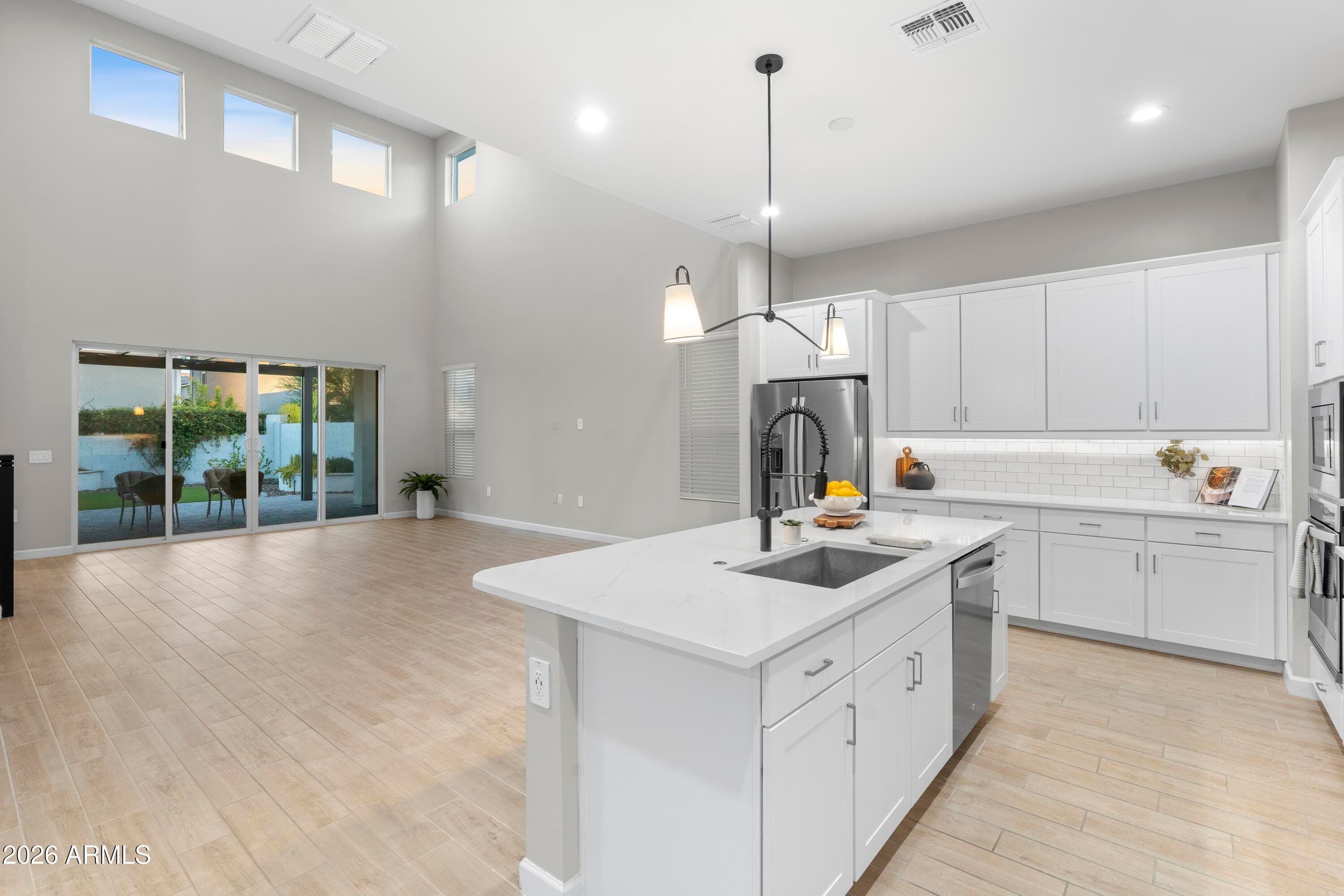 5131 E VILLAGE Drive, Scottsdale, AZ 85254 — photo 13 of 57