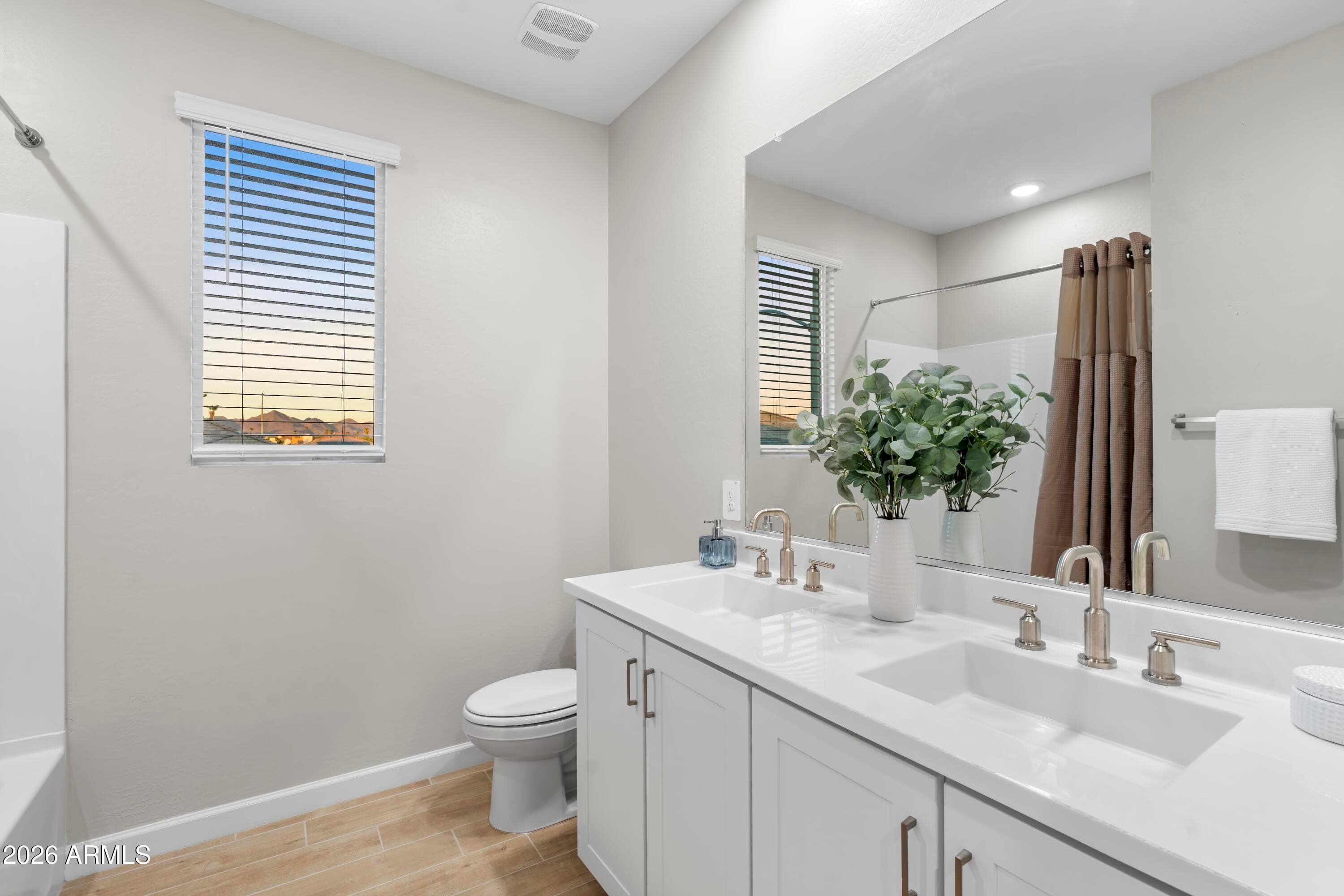 5131 E VILLAGE Drive, Scottsdale, AZ 85254 — photo 38 of 57