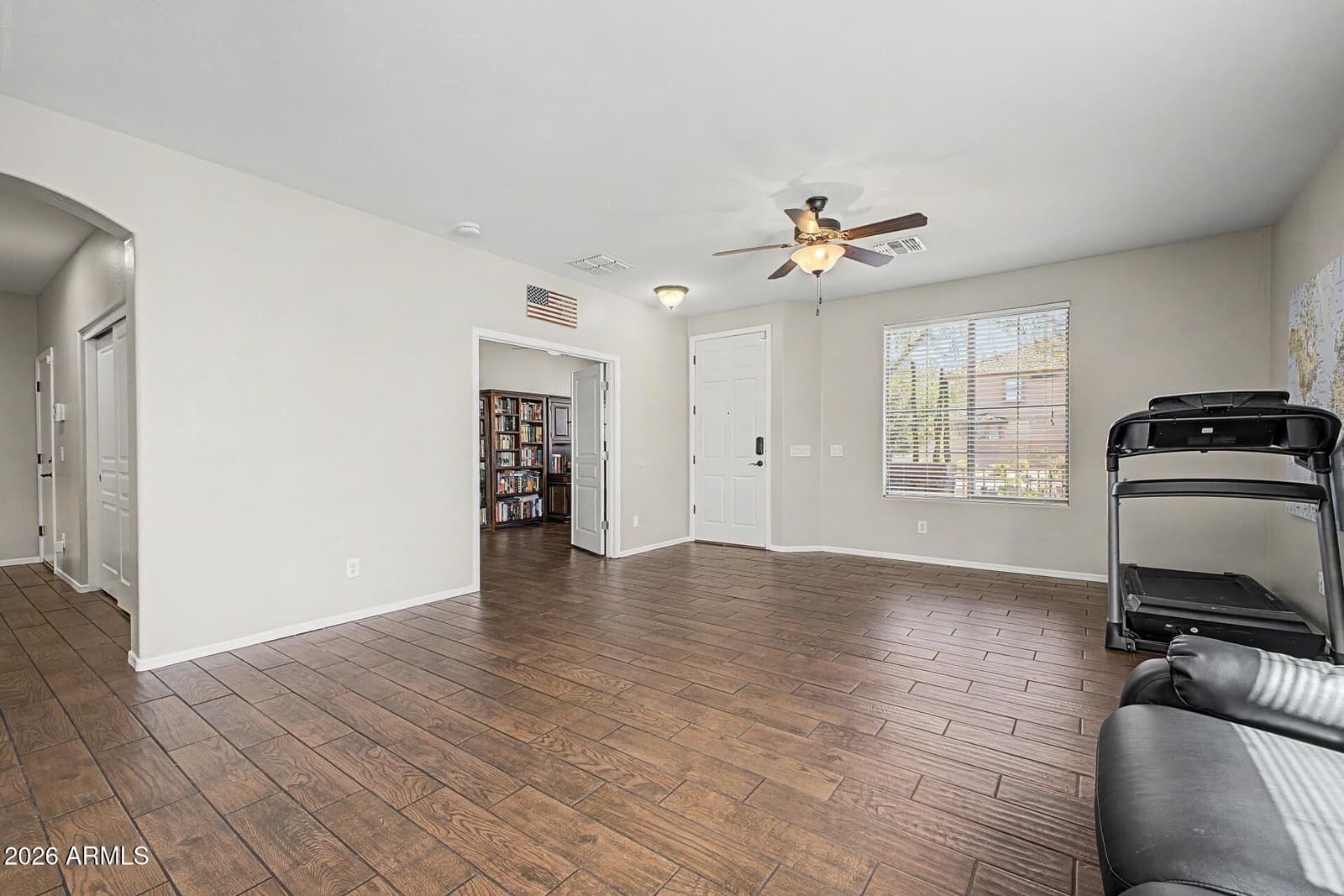 3474 E COCONINO Way, Gilbert, AZ 85298 — photo 5 of 39