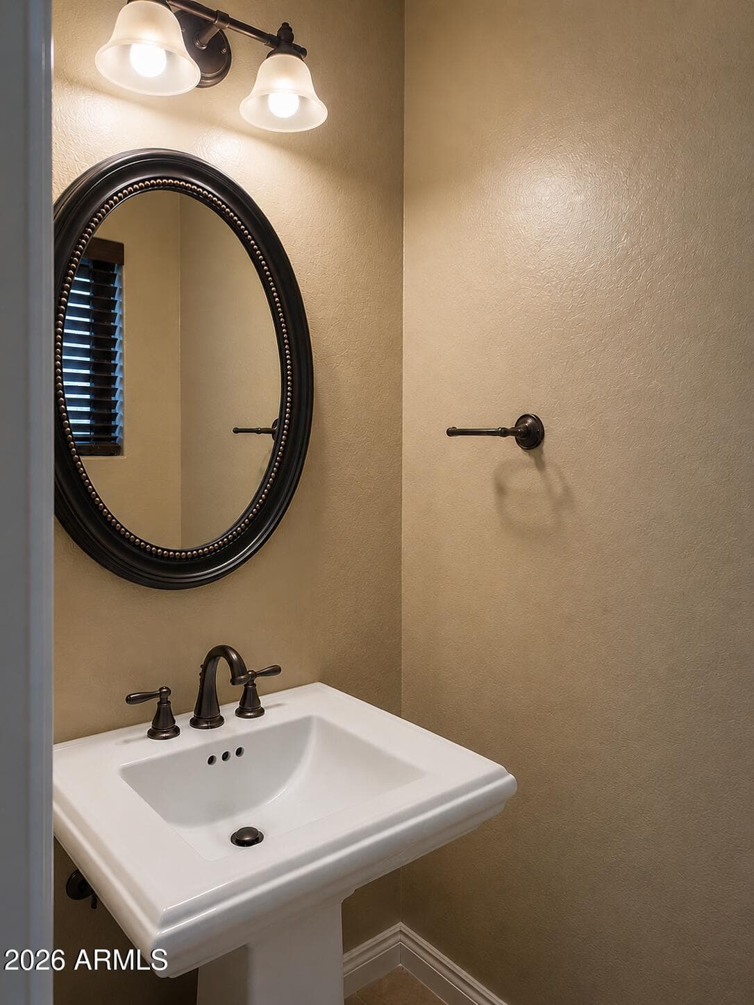 969 S Huish Drive, Gilbert, AZ 85296 — photo 15 of 42