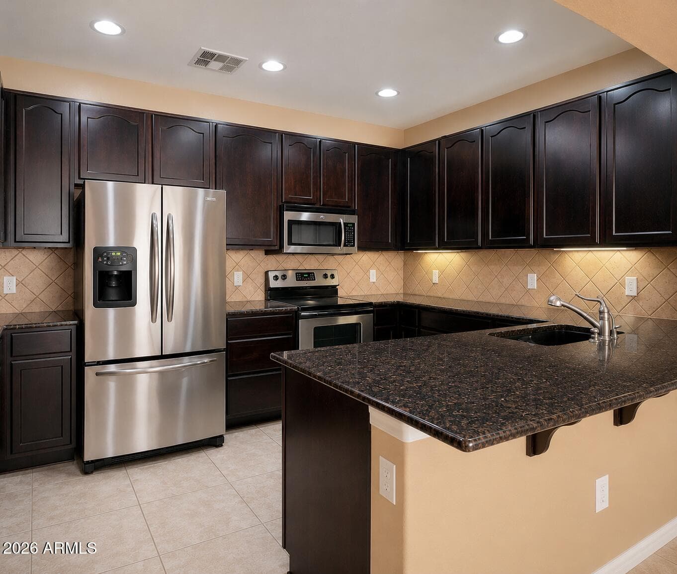 969 S Huish Drive, Gilbert, AZ 85296 — photo 13 of 42