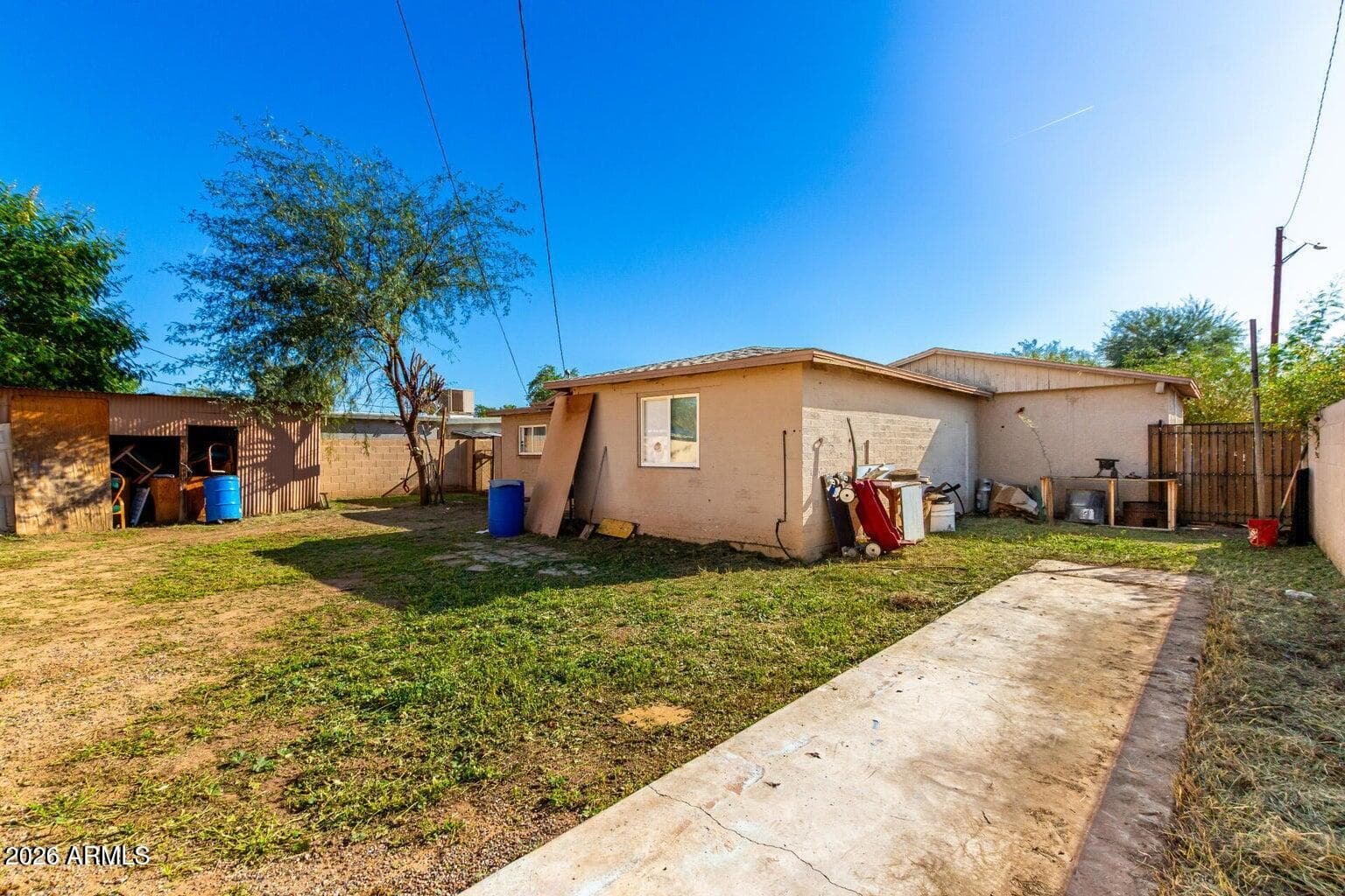 3952 W HUBBELL Street, Phoenix, AZ 85009 — photo 9 of 10