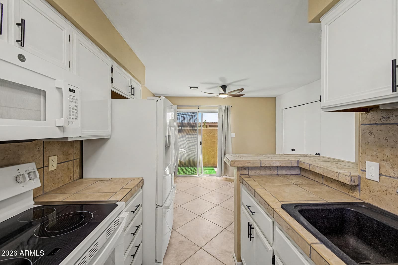 20420 N 6TH Drive 1, Phoenix, AZ 85027 — photo 8 of 23