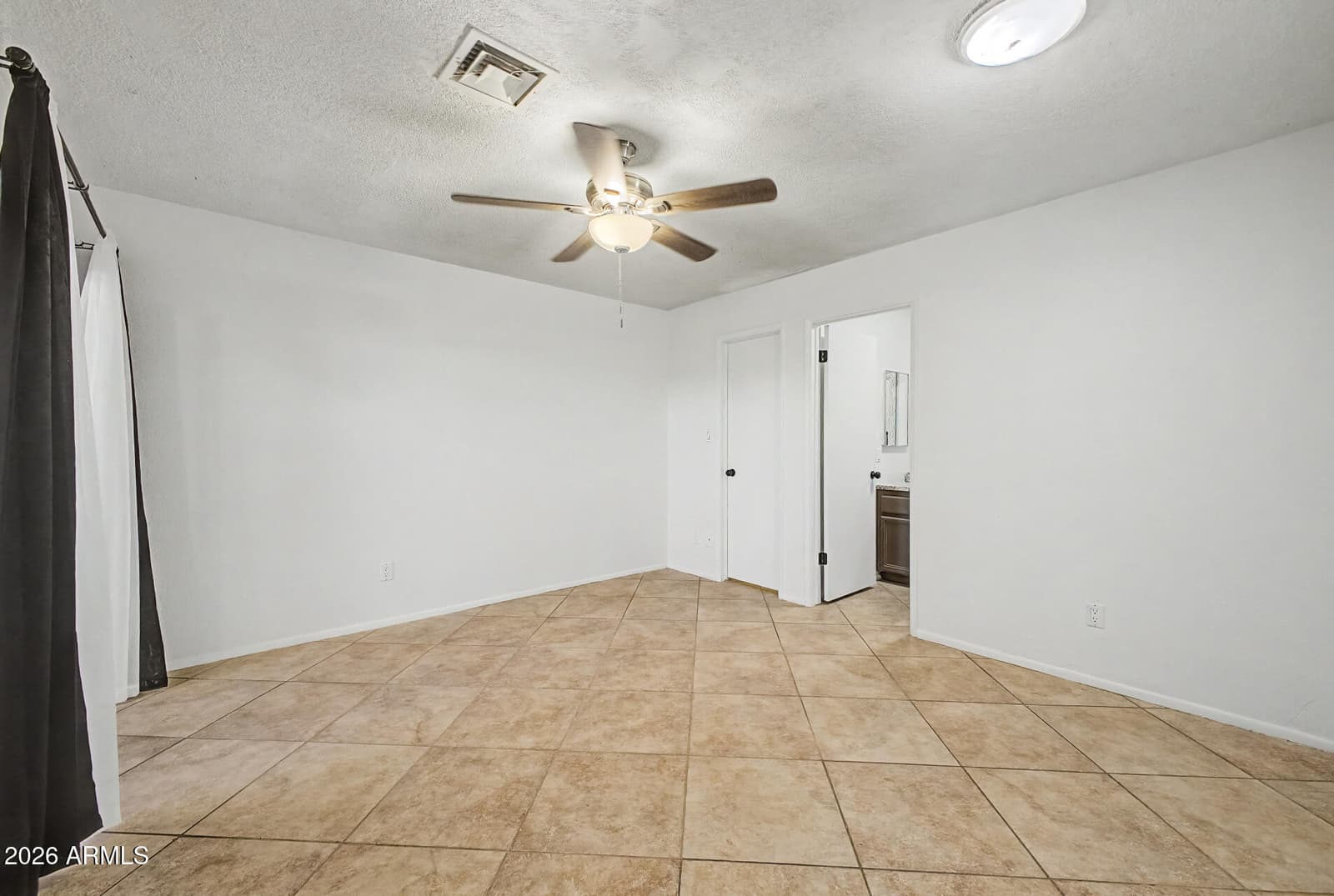 20420 N 6TH Drive 1, Phoenix, AZ 85027 — photo 10 of 23