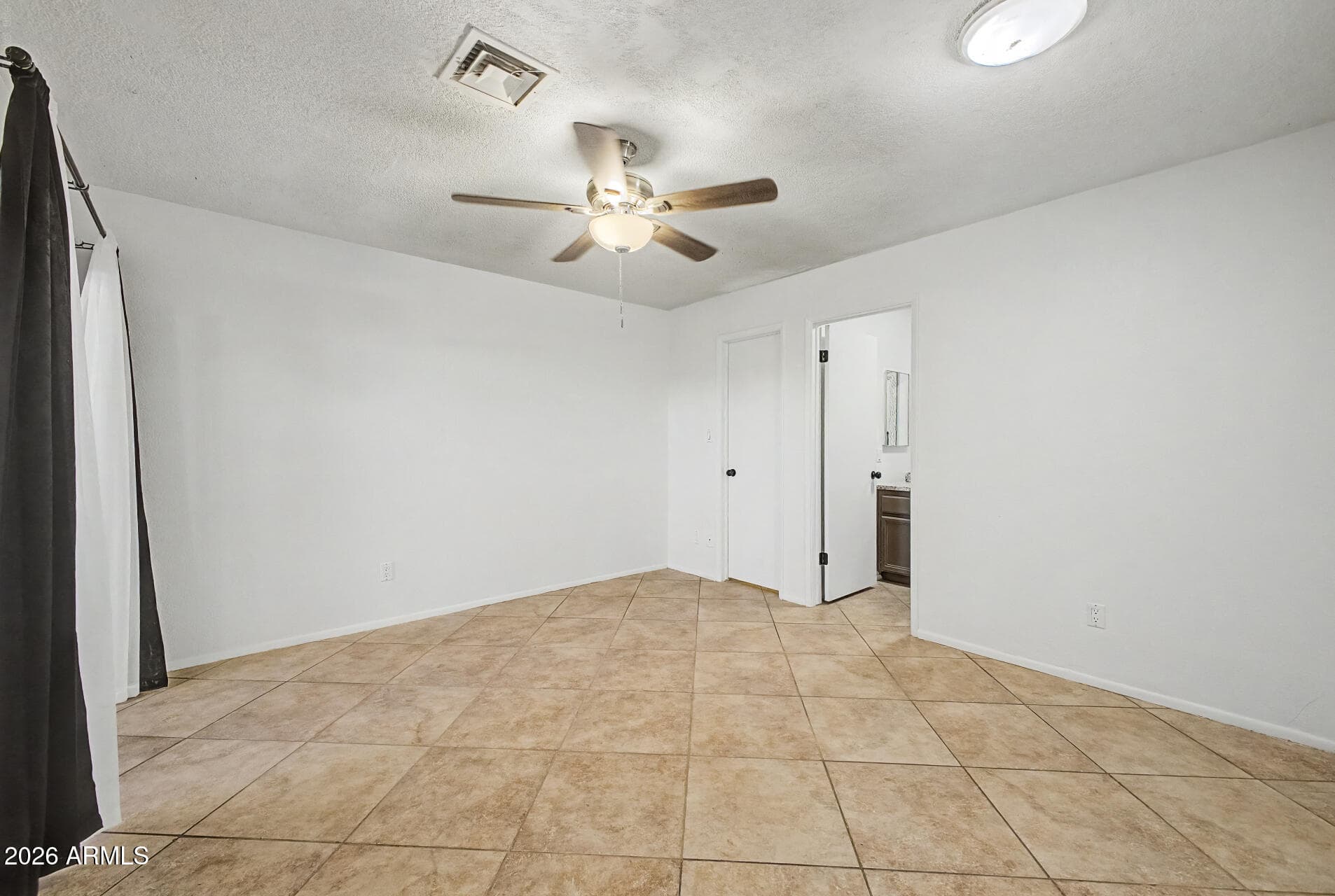 20420 N 6TH Drive 1, Phoenix, AZ 85027 — photo 10 of 23