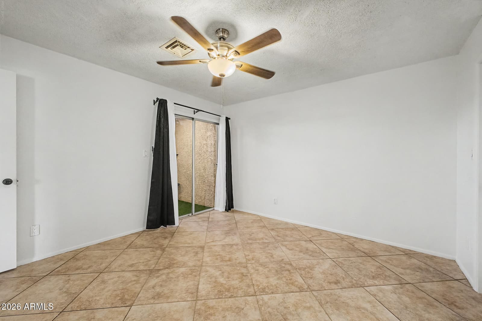 20420 N 6TH Drive 1, Phoenix, AZ 85027 — photo 11 of 23