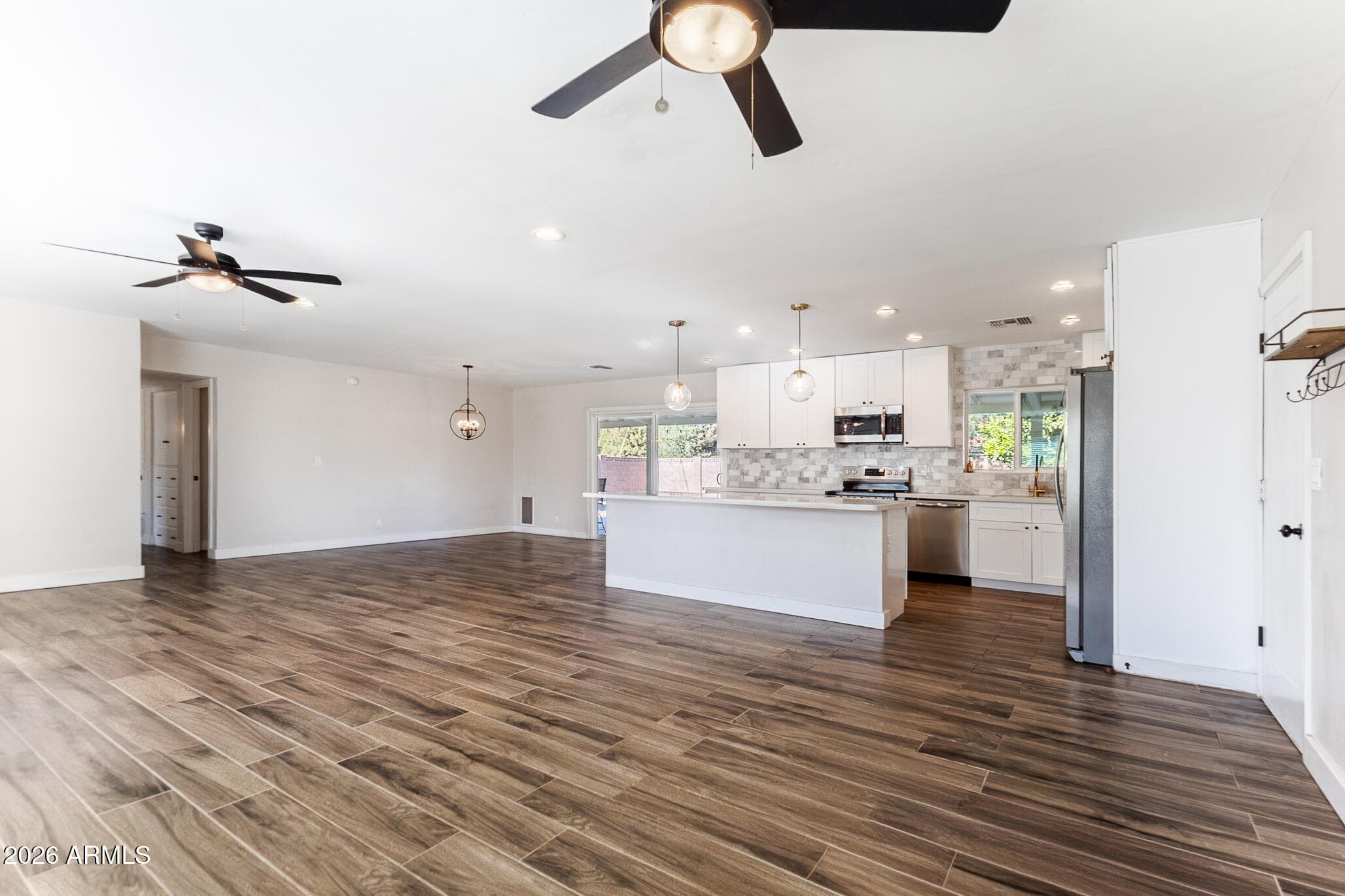 6517 N 16TH Drive, Phoenix, AZ 85015 — photo 4 of 31