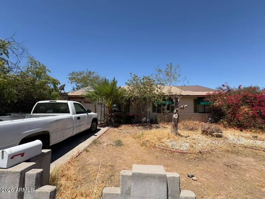 18238 N 34TH Avenue, Phoenix, AZ 85053 — photo 1 of 16