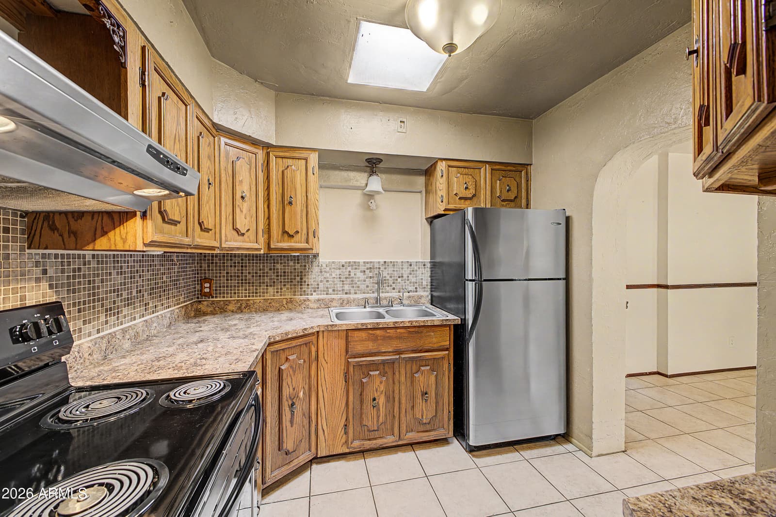 6622 N 62nd Drive W, Glendale, AZ 85301 — photo 5 of 12