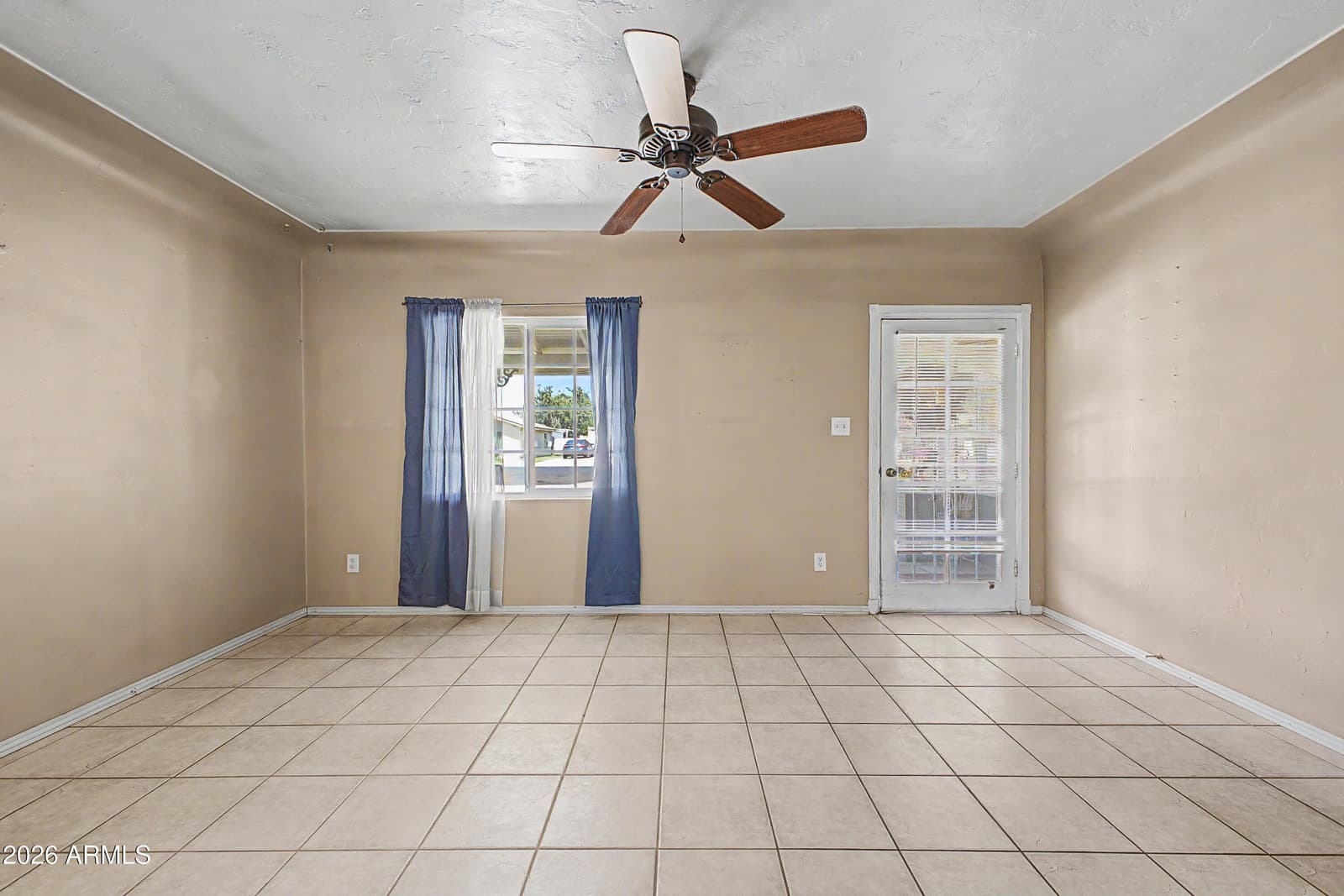 6622 N 62nd Drive W, Glendale, AZ 85301 — photo 9 of 12