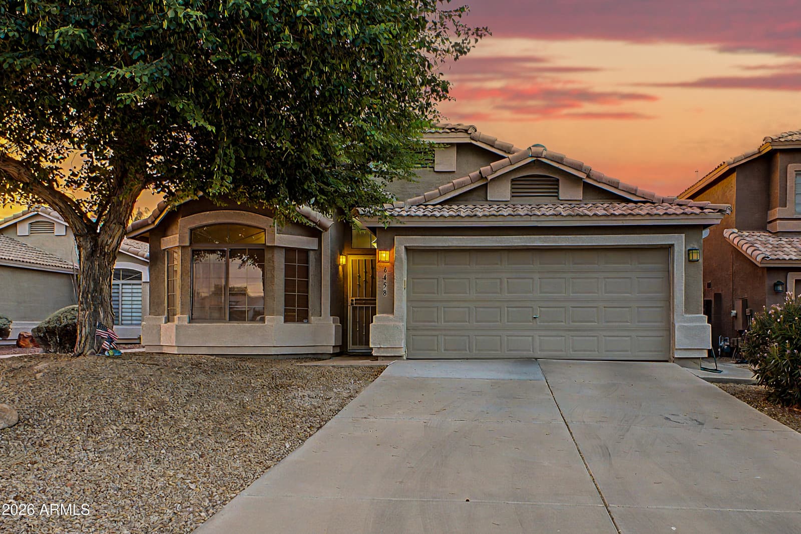 6458 W SADDLEHORN Road, Phoenix, AZ 85083