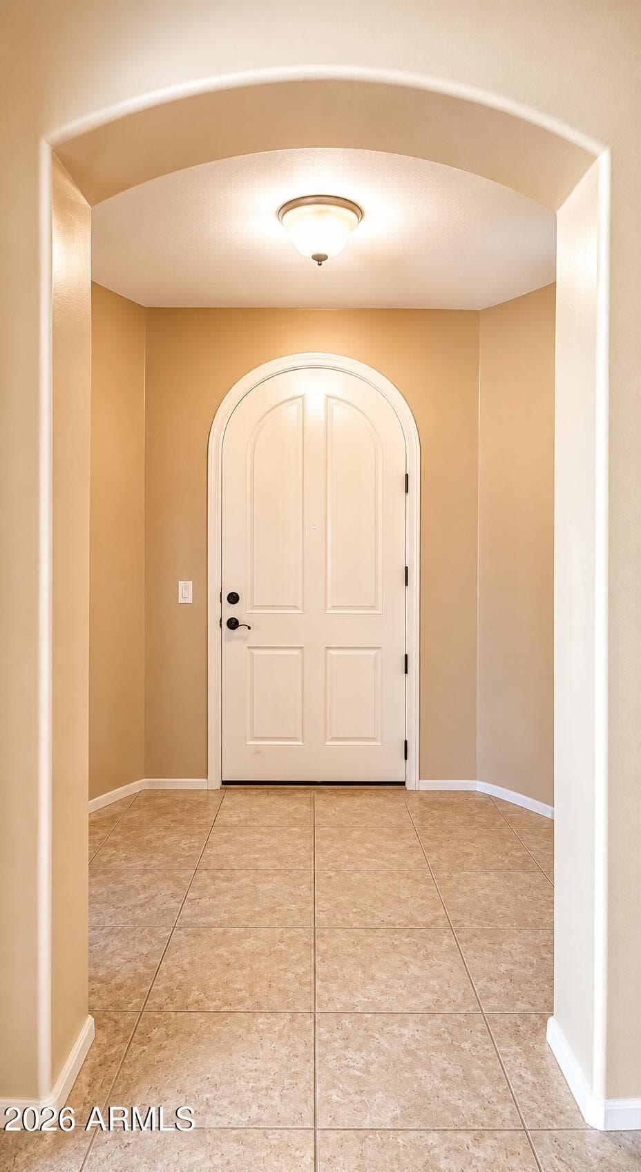 969 S Huish Drive, Gilbert, AZ 85296 — photo 5 of 42