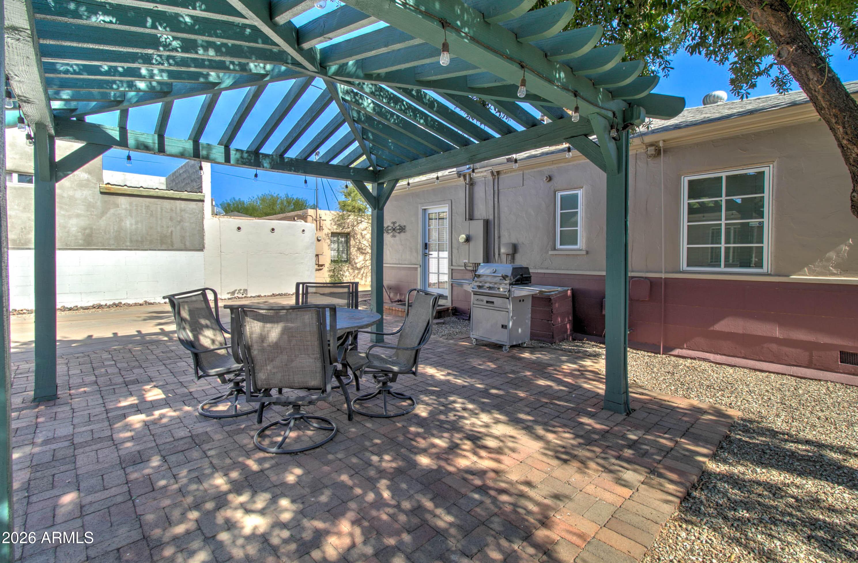 1326 E CORONADO Road, Phoenix, AZ 85006 — photo 15 of 48