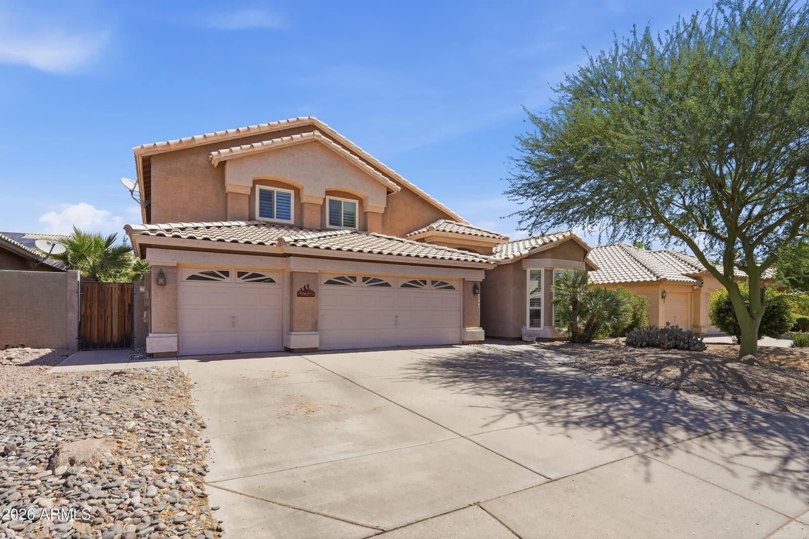 2744 E BROOKWOOD Court, Phoenix, AZ 85048 — photo 7 of 52