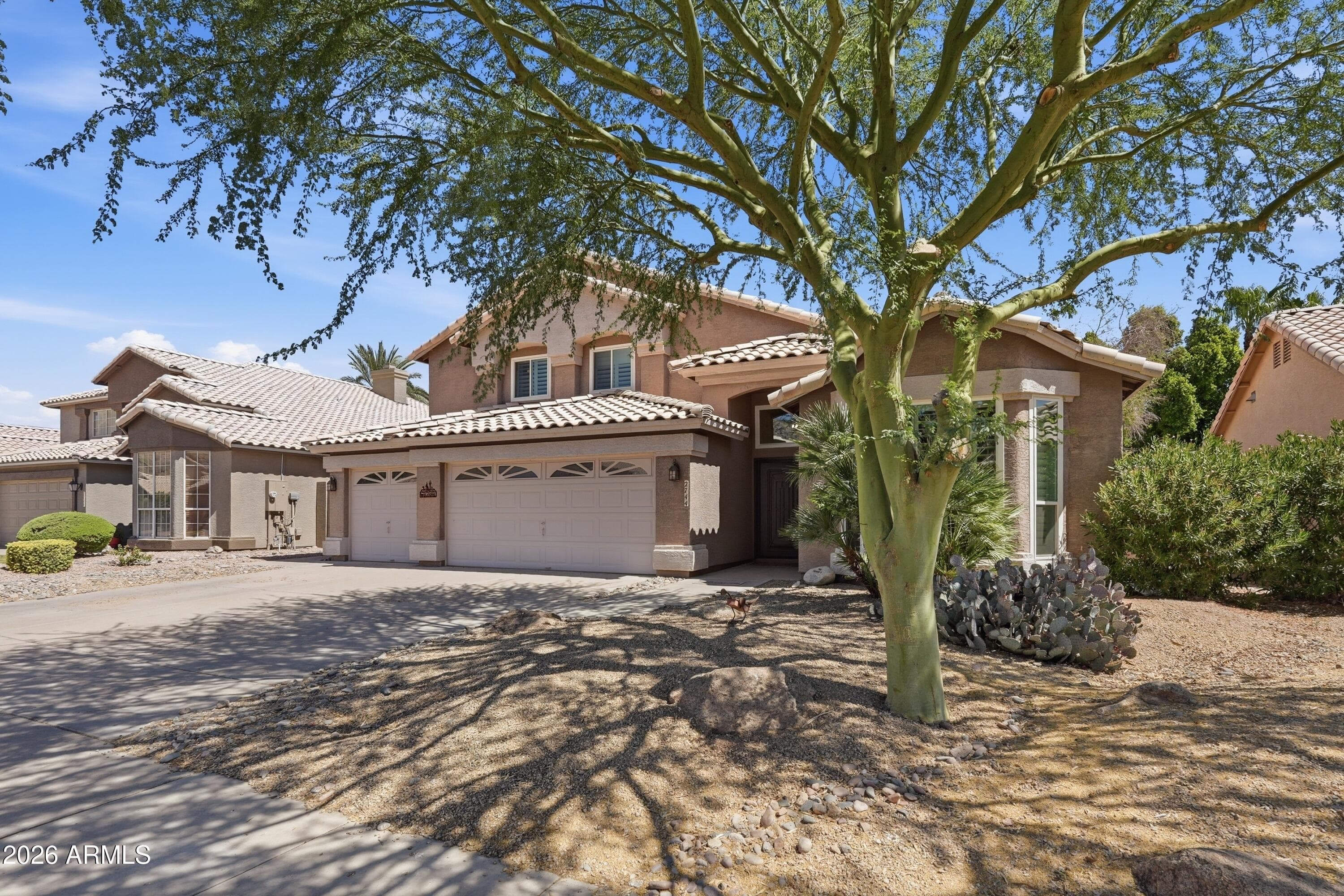 2744 E BROOKWOOD Court, Phoenix, AZ 85048 — photo 6 of 52