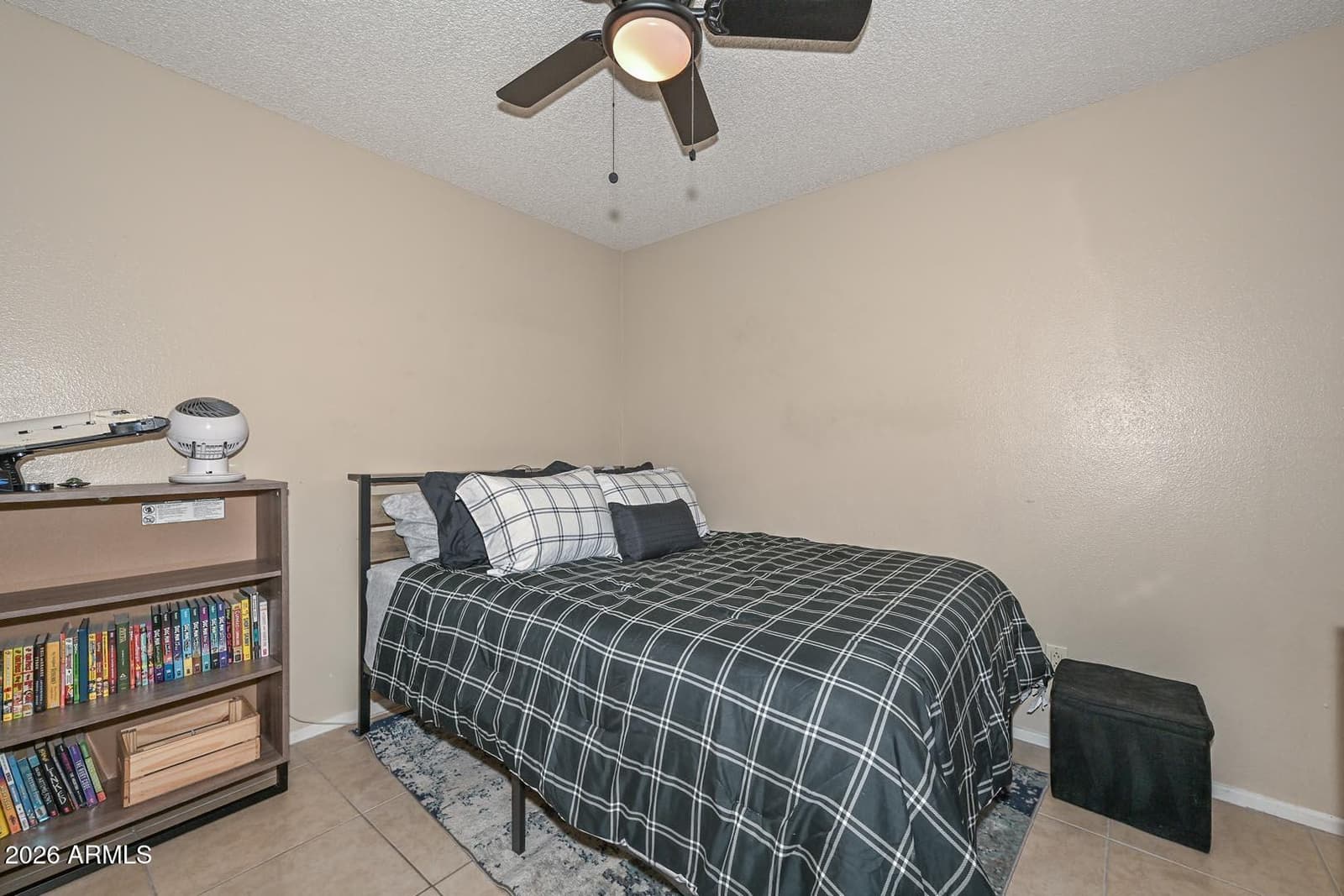 1261 E HARMONY Circle, Mesa, AZ 85204 — photo 14 of 34