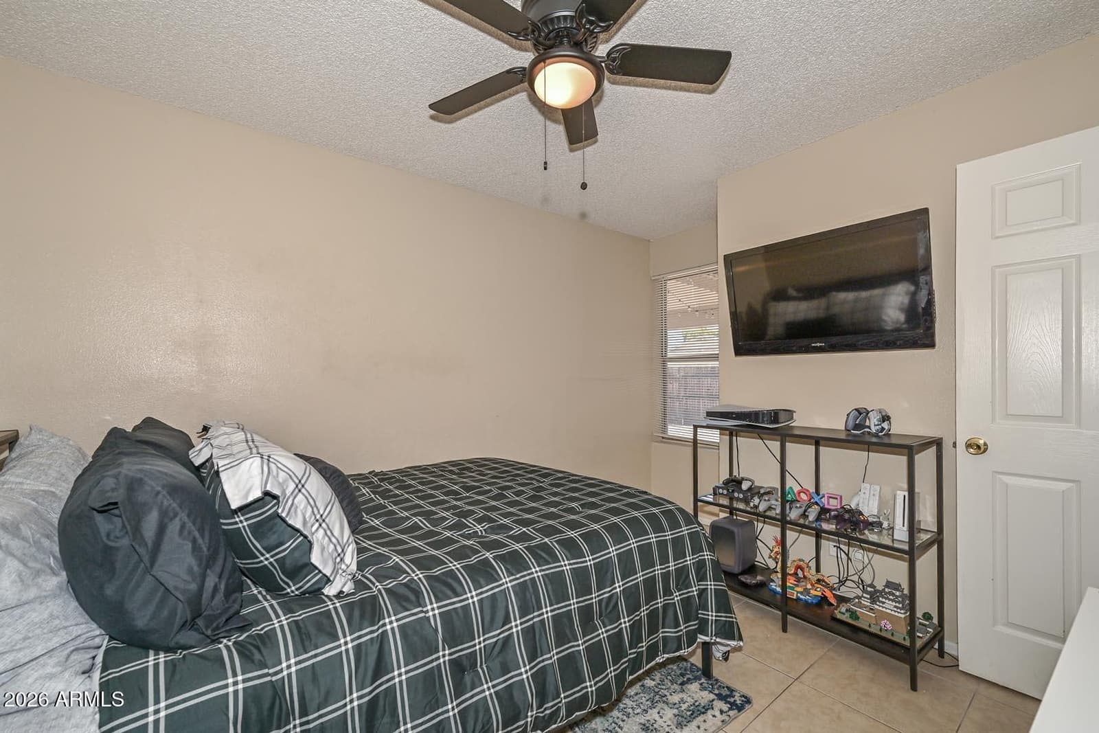 1261 E HARMONY Circle, Mesa, AZ 85204 — photo 15 of 34