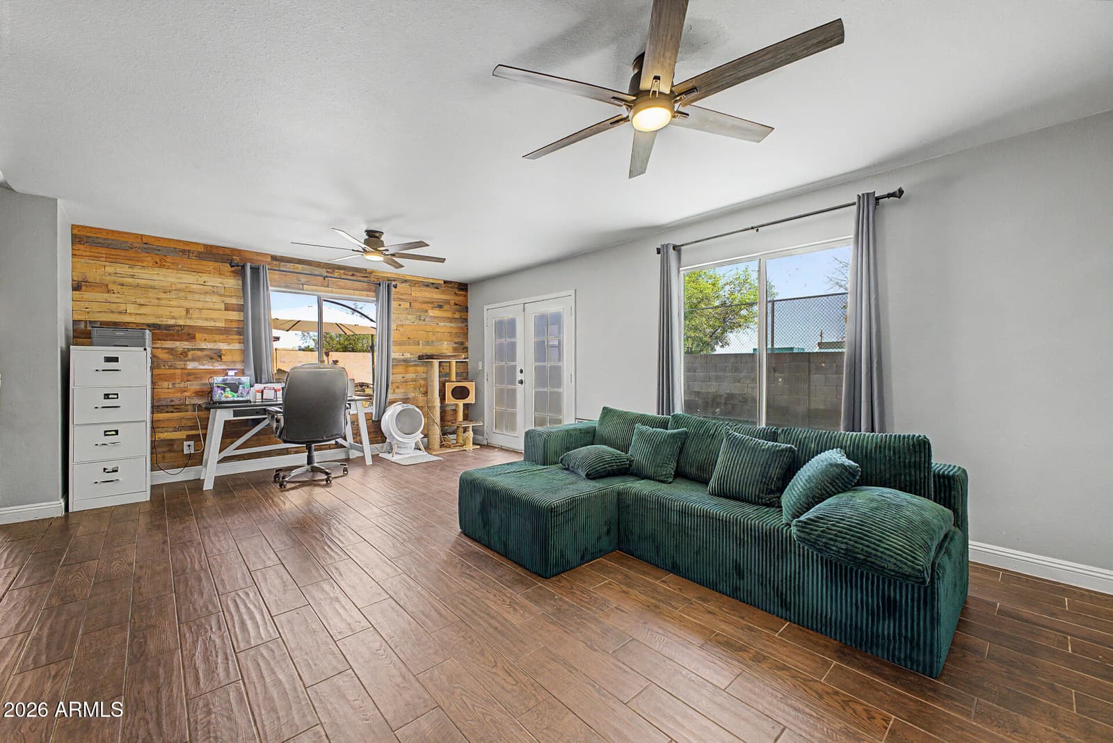 8615 W DIANA Avenue, Peoria, AZ 85345 — photo 12 of 34