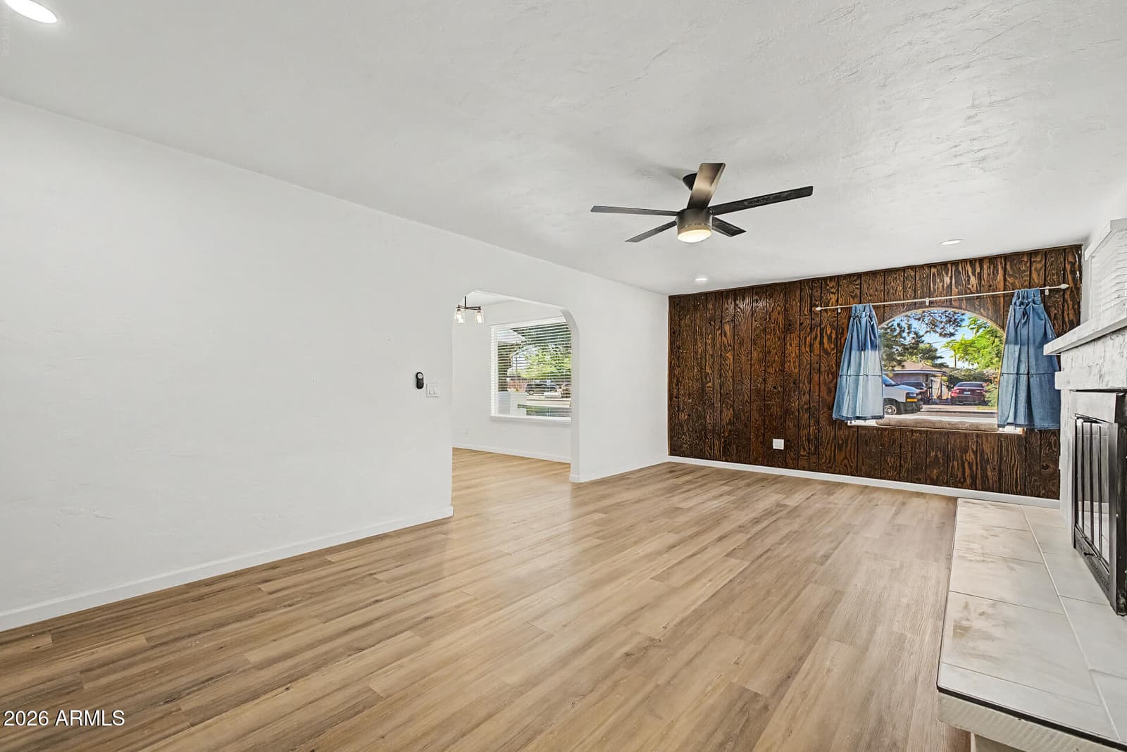 2213 E Windsor Avenue, Phoenix, AZ 85006 — photo 8 of 33