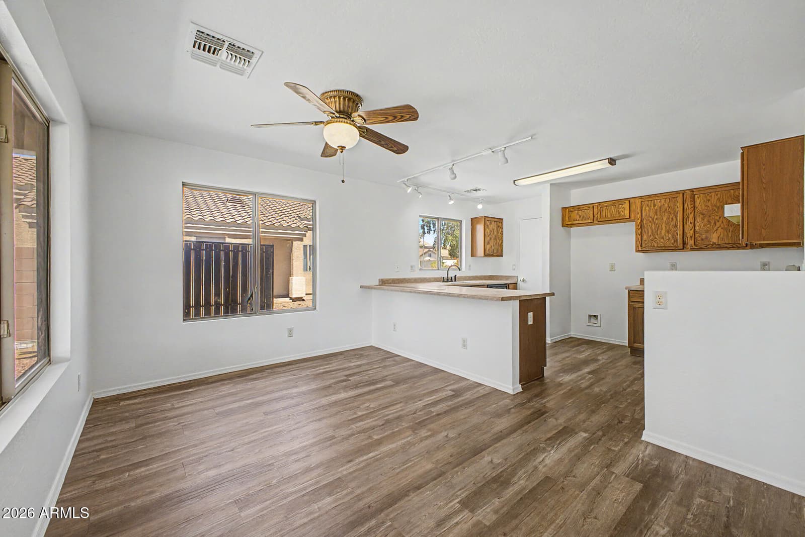 12462 W VIA CAMILLE, El Mirage, AZ 85335 — photo 9 of 32