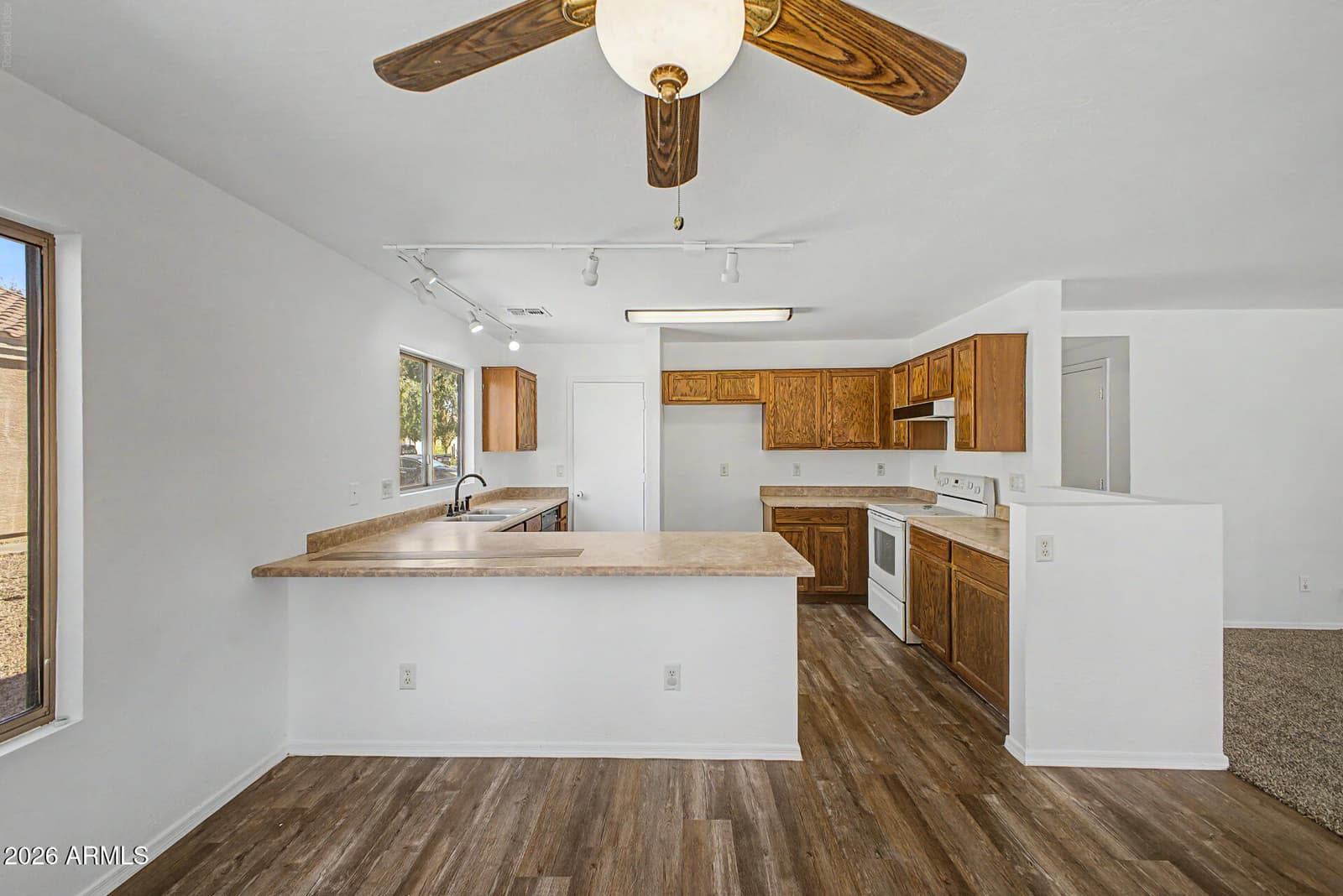 12462 W VIA CAMILLE, El Mirage, AZ 85335 — photo 10 of 32