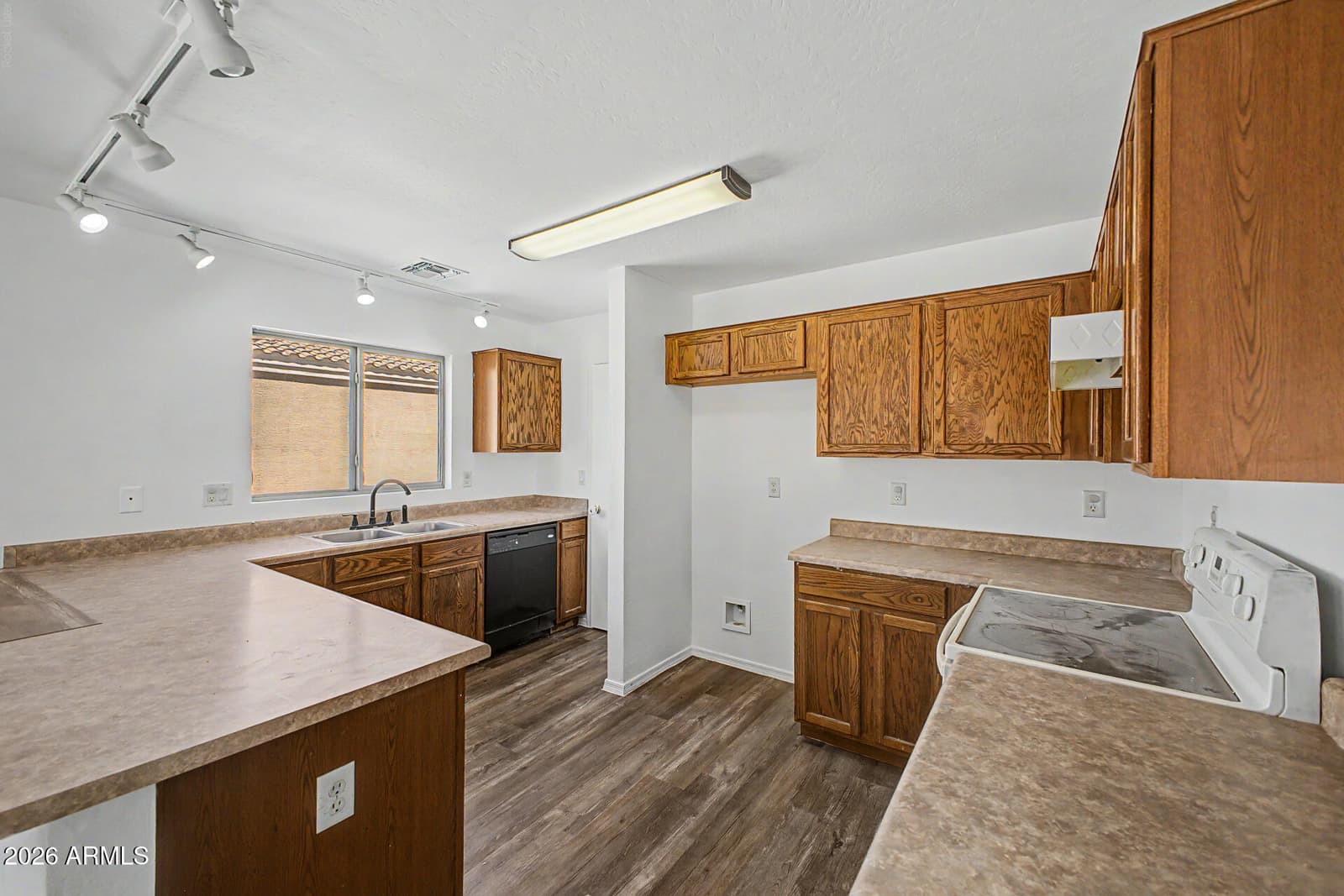 12462 W VIA CAMILLE, El Mirage, AZ 85335 — photo 12 of 32