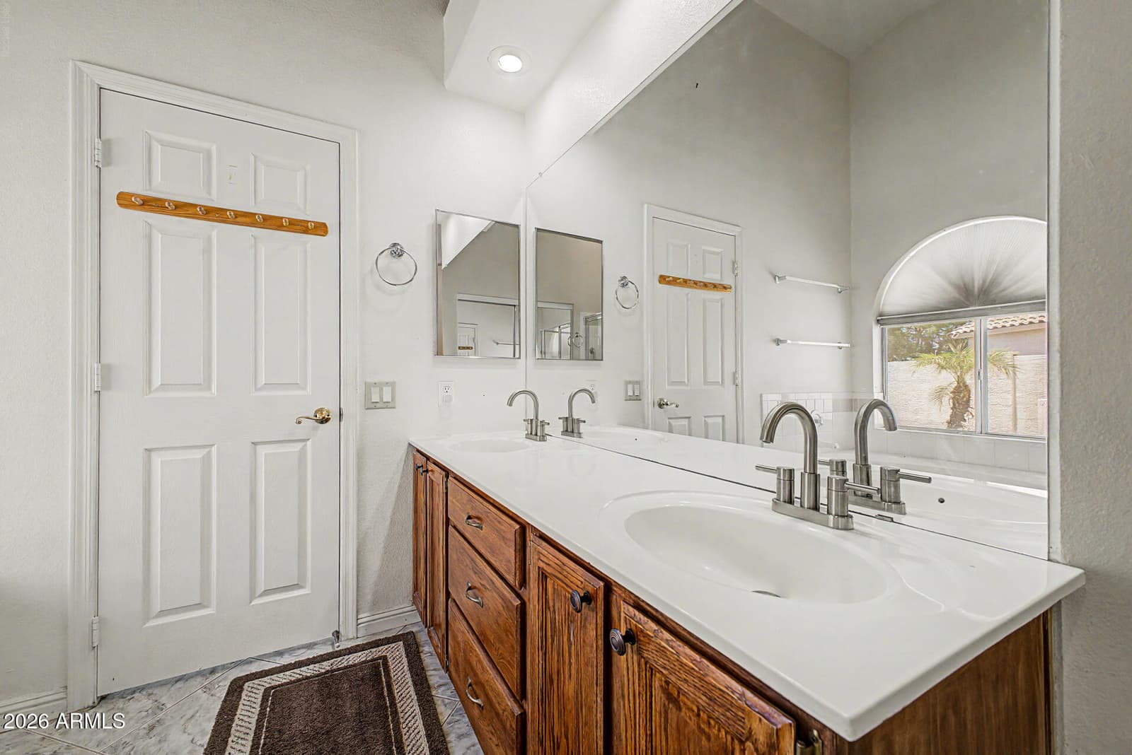 373 W PRIMOROSO Drive, Gilbert, AZ 85233 — photo 15 of 47
