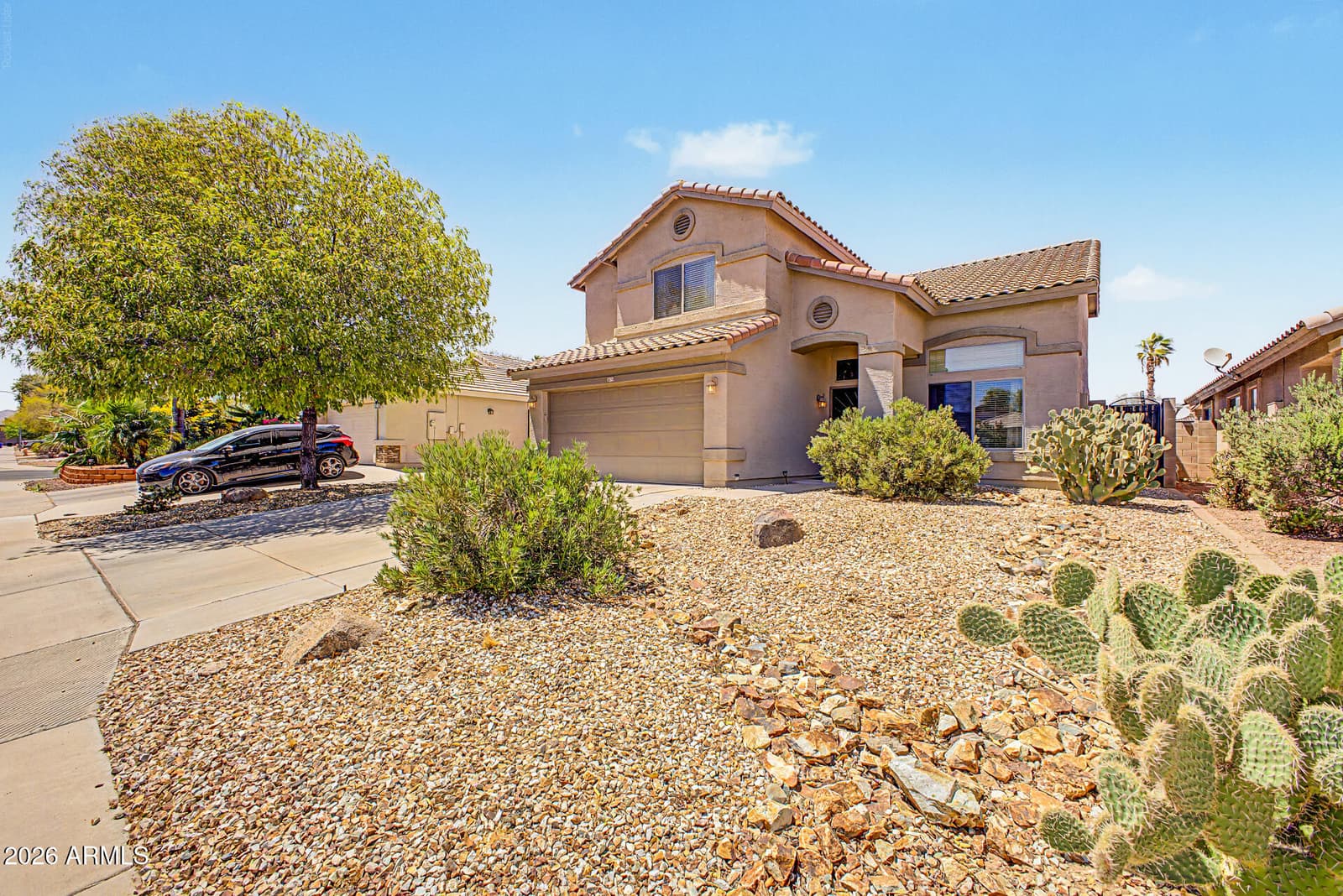 16574 W COTTONWOOD Street, Surprise, AZ 85388 — photo 3 of 32