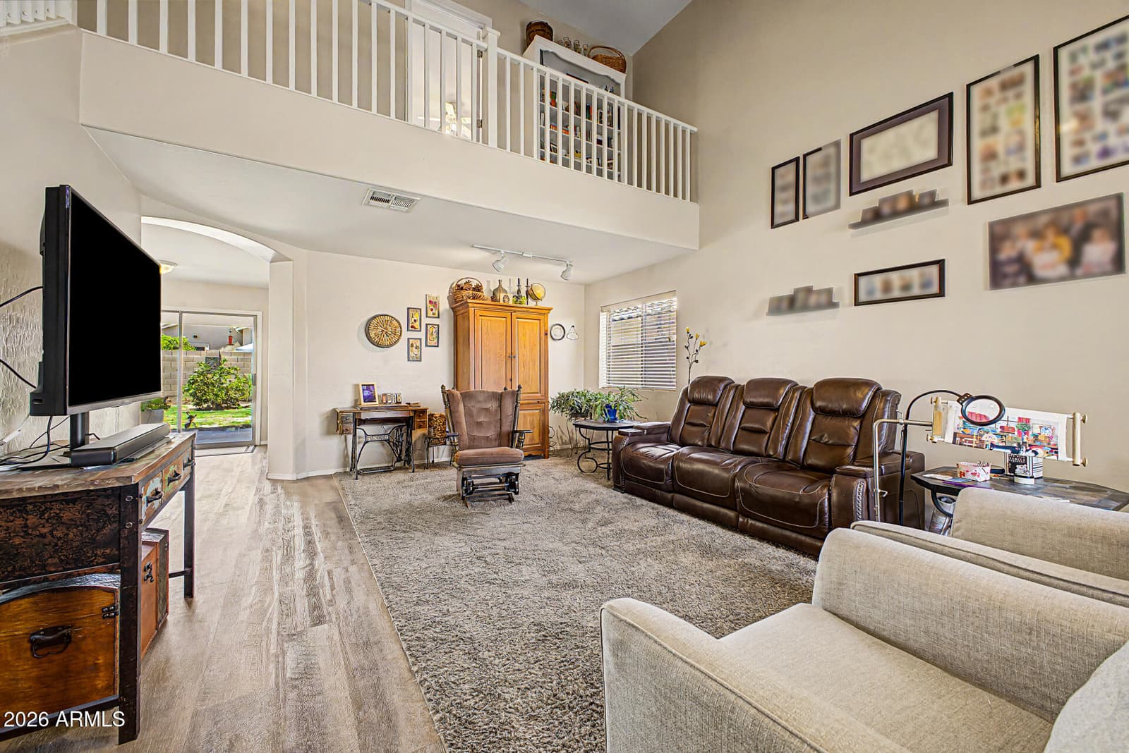 16574 W COTTONWOOD Street, Surprise, AZ 85388 — photo 4 of 32