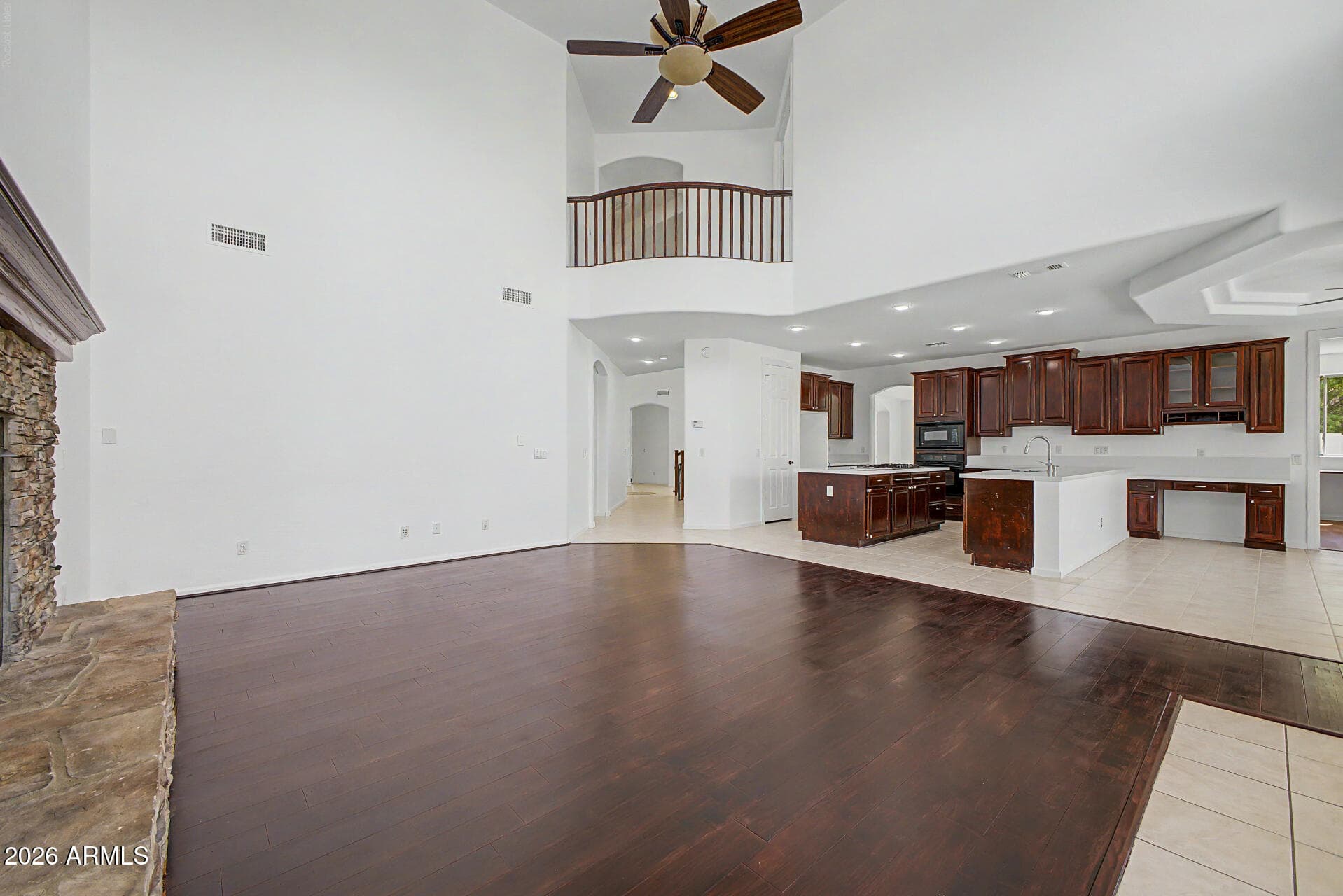 3520 S VELERO Street, Chandler, AZ 85286 — photo 4 of 61