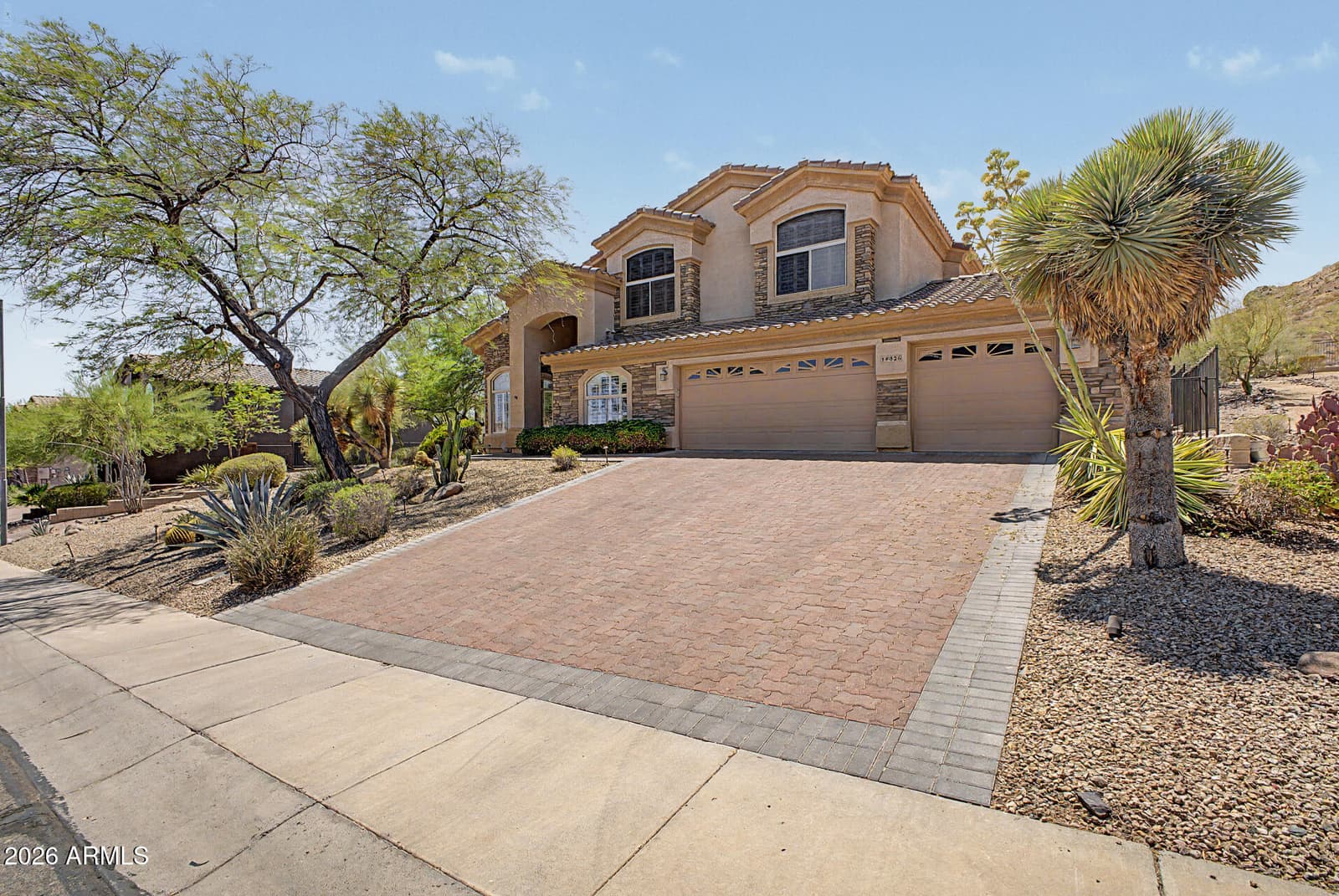 14826 N 18TH Place, Phoenix, AZ 85022 — photo 3 of 64