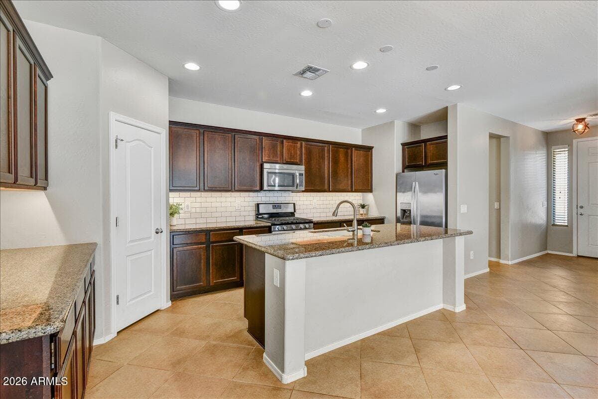 12026 W TETHER Trail, Peoria, AZ 85383 — photo 8 of 32