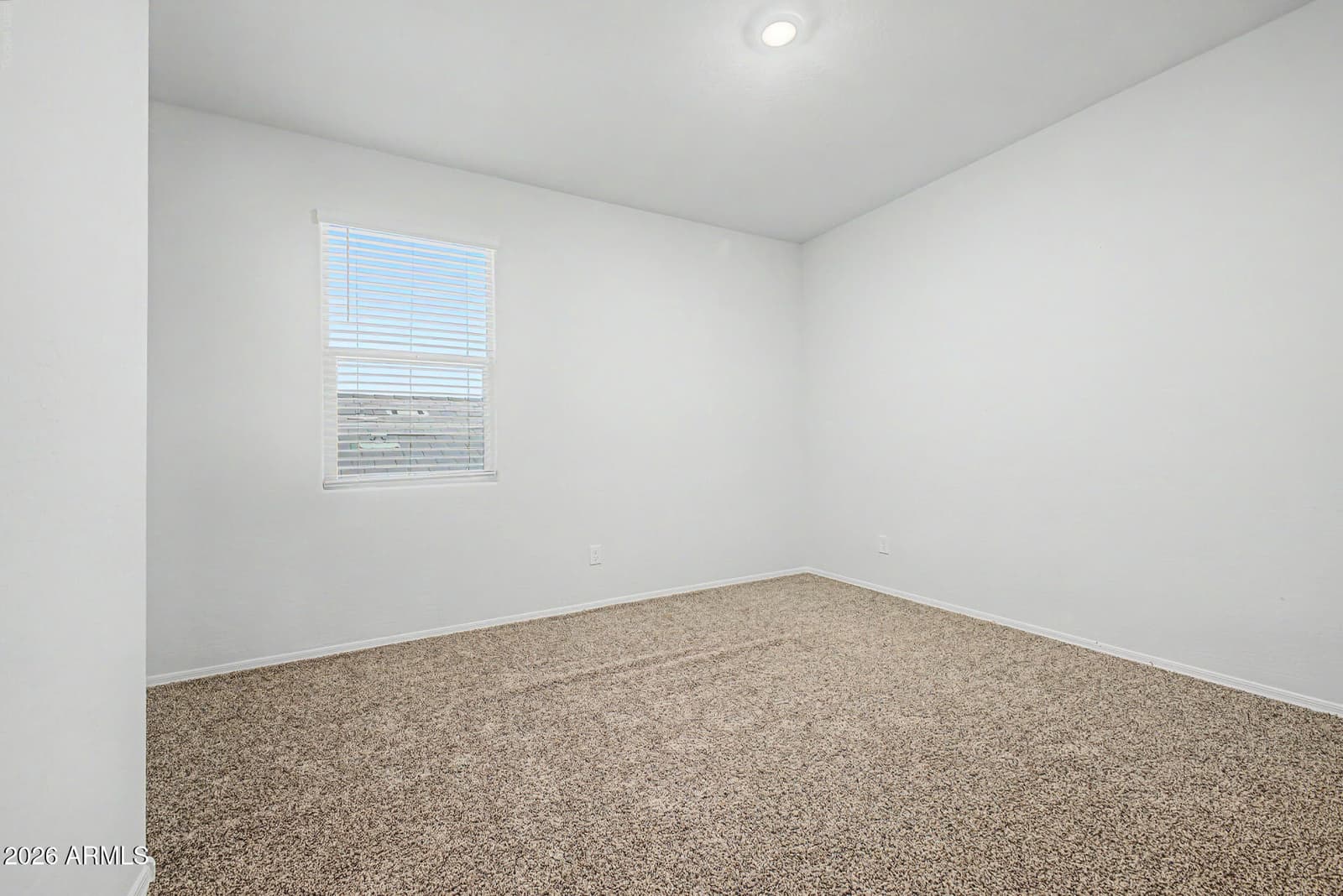 7825 W MIAMI Street, Phoenix, AZ 85043 — photo 5 of 8