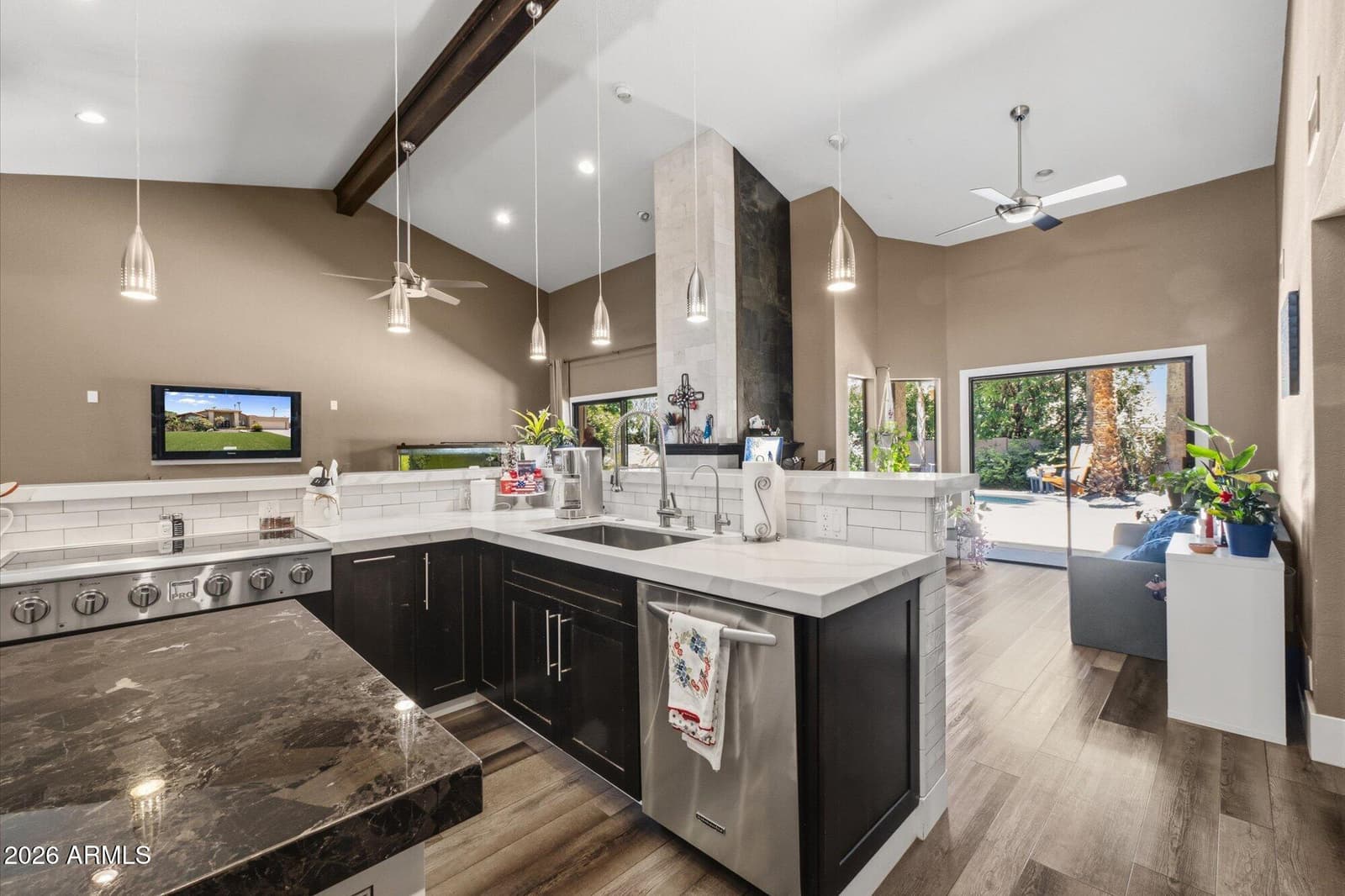 9737 E SAN SALVADOR Drive, Scottsdale, AZ 85258 — photo 9 of 27