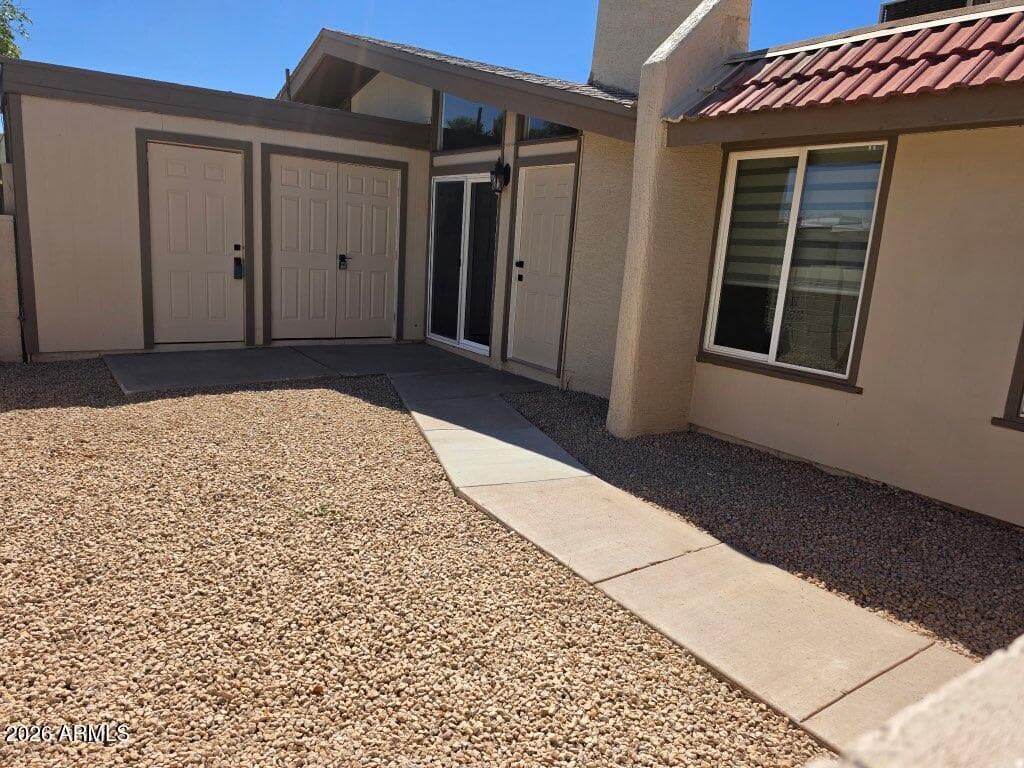 525 N MAY Street 9, Mesa, AZ 85201 — photo 2 of 18