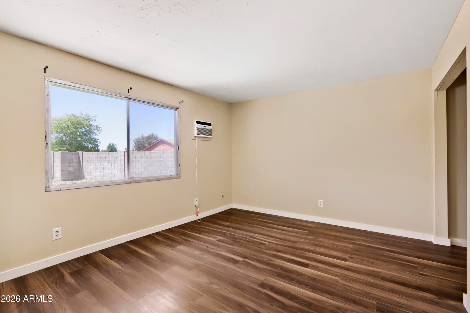 8717 W CLARENDON Avenue, Phoenix, AZ 85037 — photo 7 of 19