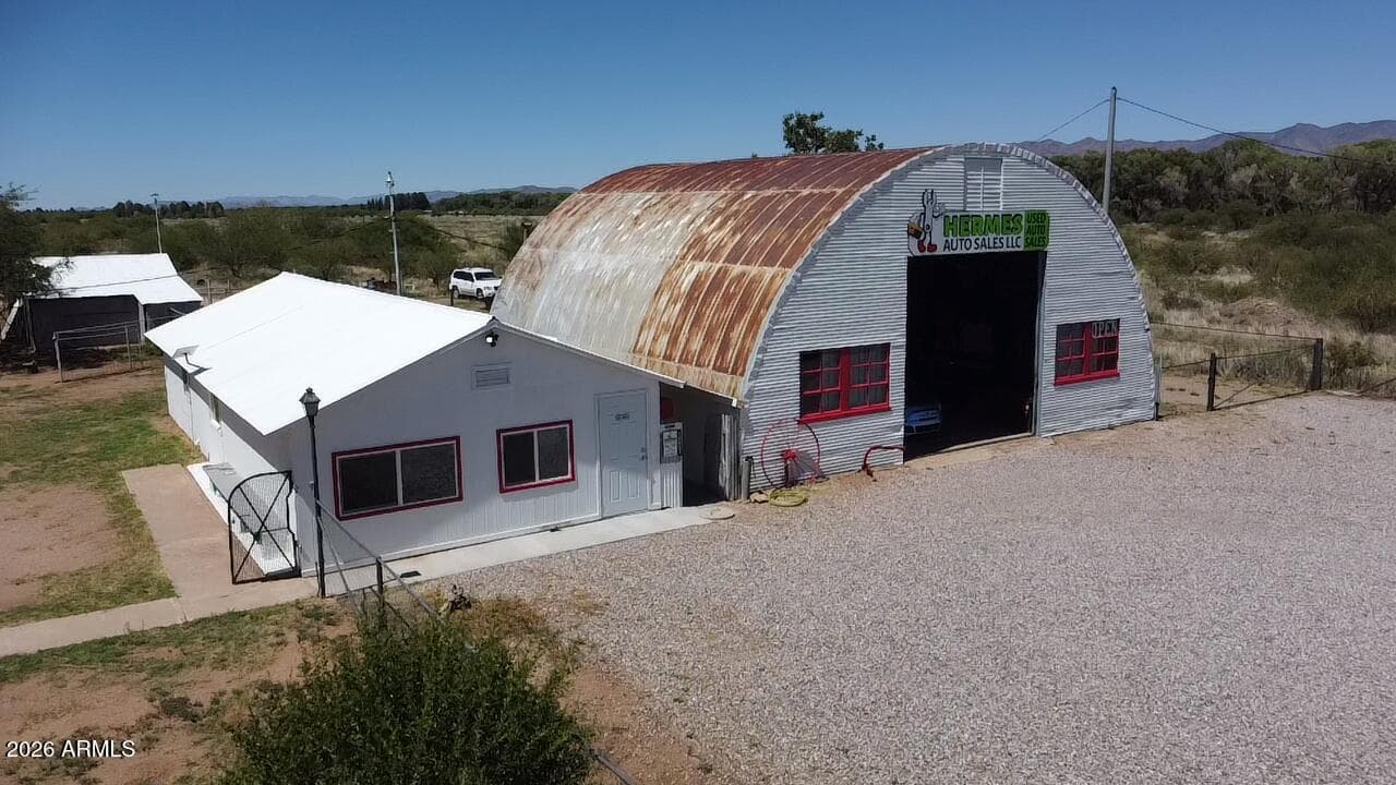 10655 E HIGHWAY 92, Hereford, AZ 85615 — photo 2 of 43