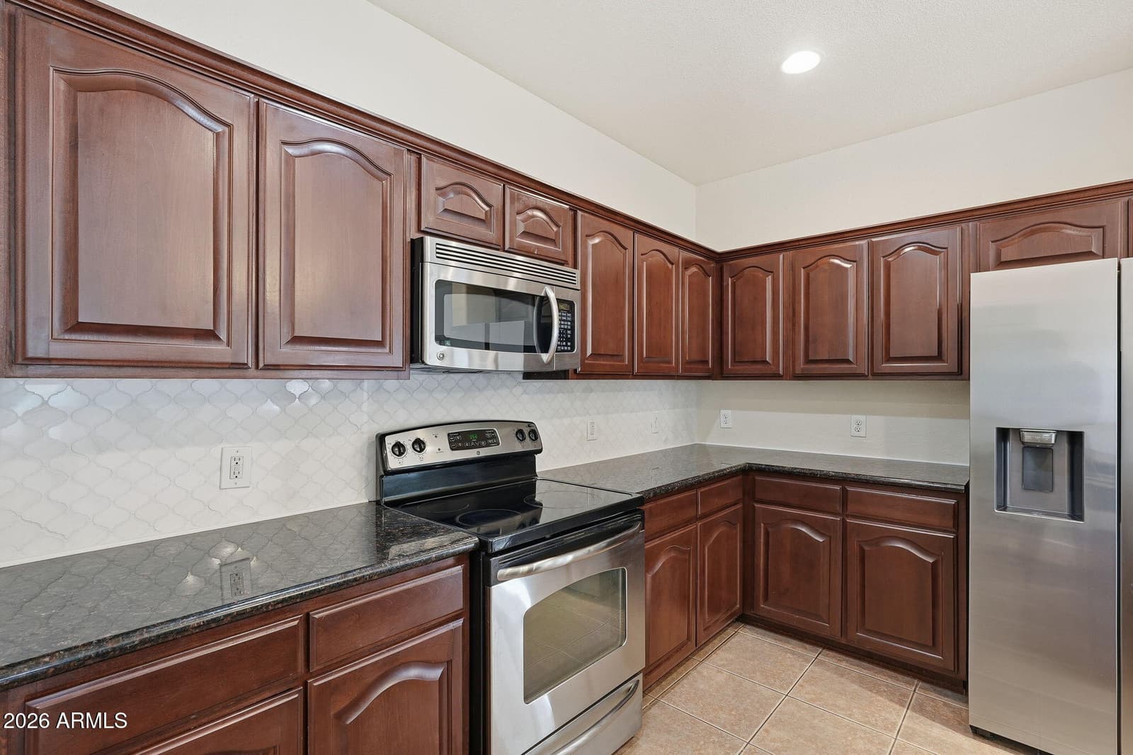 1093 ESTANCIA Drive, Sierra Vista, AZ 85635 — photo 12 of 44