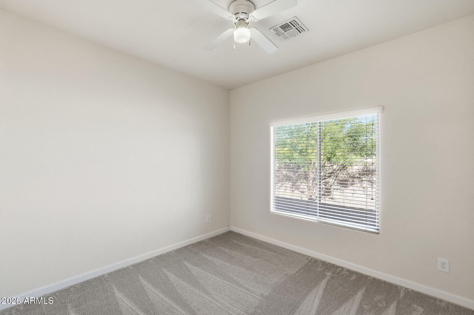 1093 ESTANCIA Drive, Sierra Vista, AZ 85635 — photo 14 of 44