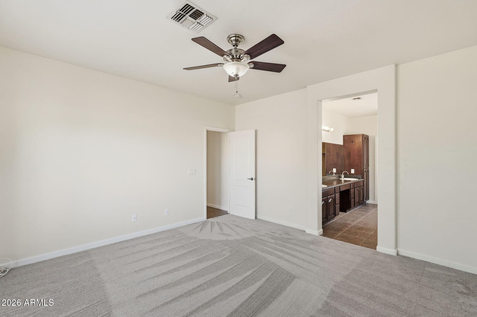 1093 ESTANCIA Drive, Sierra Vista, AZ 85635 — photo 18 of 44