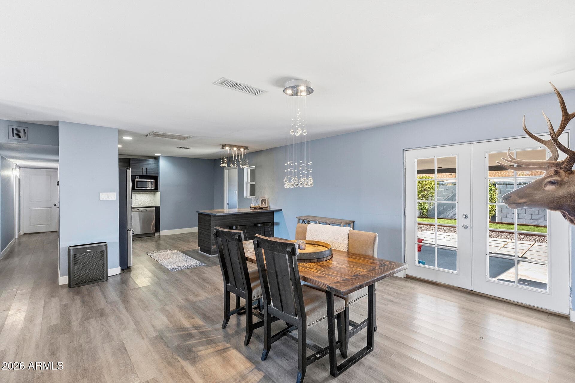 8137 E INDIAN SCHOOL Road, Scottsdale, AZ 85251 — photo 5 of 59
