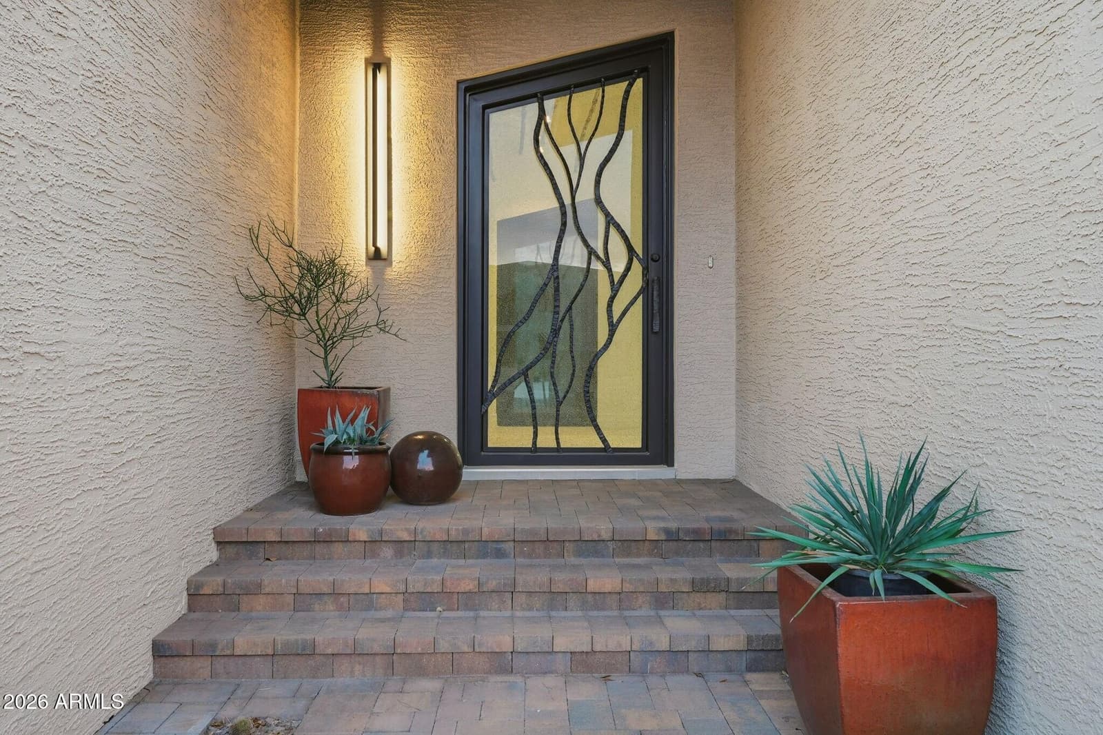 2221 E VISTA Avenue, Phoenix, AZ 85020 — photo 4 of 43