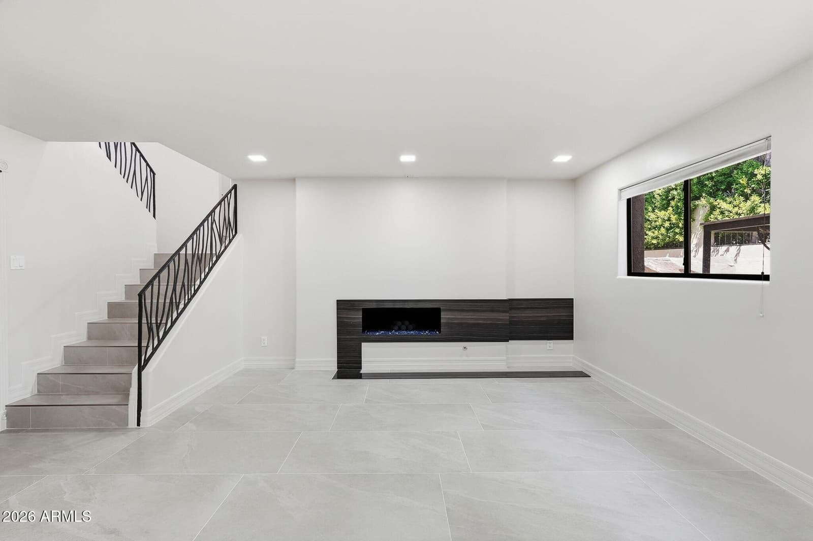 2221 E VISTA Avenue, Phoenix, AZ 85020 — photo 18 of 43