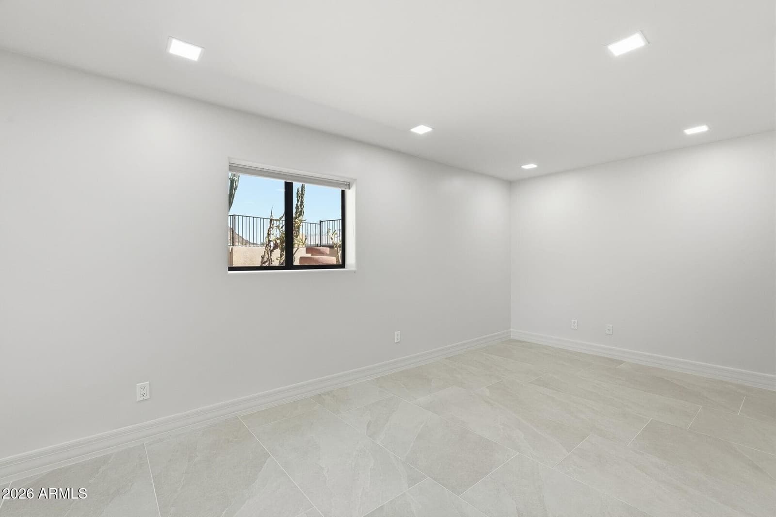 2221 E VISTA Avenue, Phoenix, AZ 85020 — photo 23 of 43