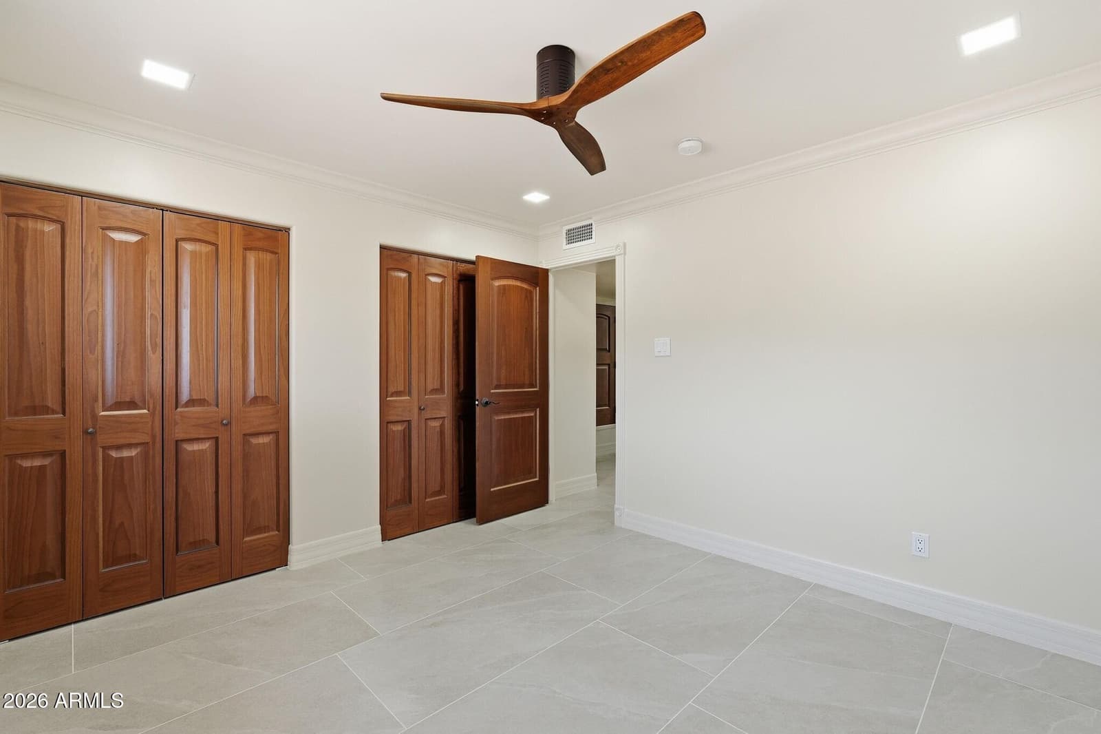 2221 E VISTA Avenue, Phoenix, AZ 85020 — photo 24 of 43