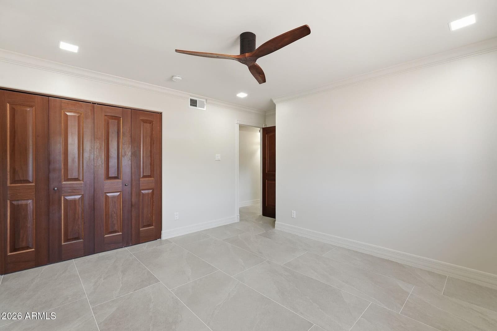 2221 E VISTA Avenue, Phoenix, AZ 85020 — photo 27 of 43