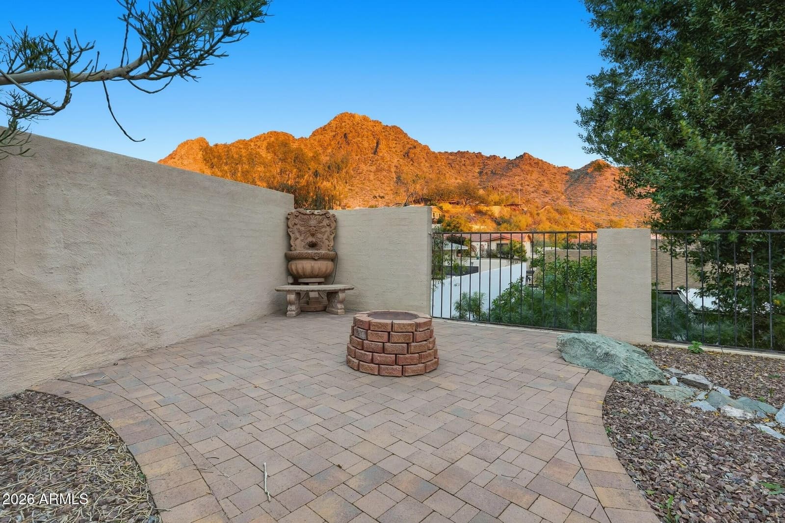 2221 E VISTA Avenue, Phoenix, AZ 85020 — photo 38 of 43