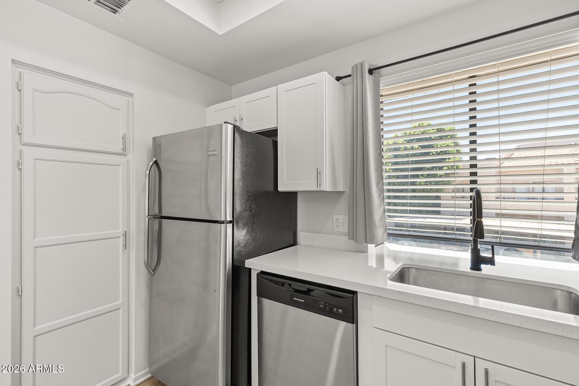 11666 N 28TH Drive 284, Phoenix, AZ 85029 — photo 16 of 44