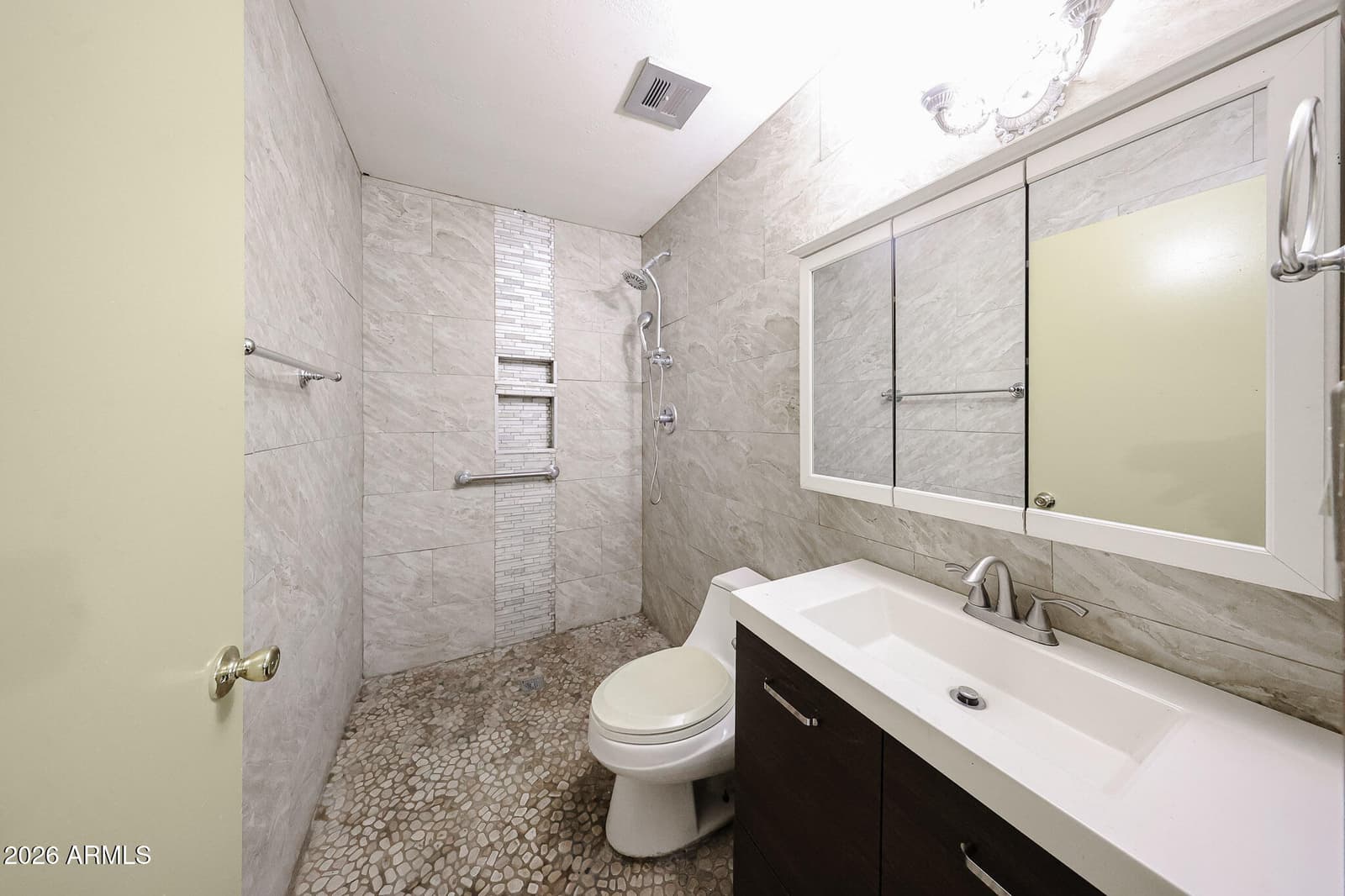 2646 W WOLF Street, Phoenix, AZ 85017 — photo 11 of 27