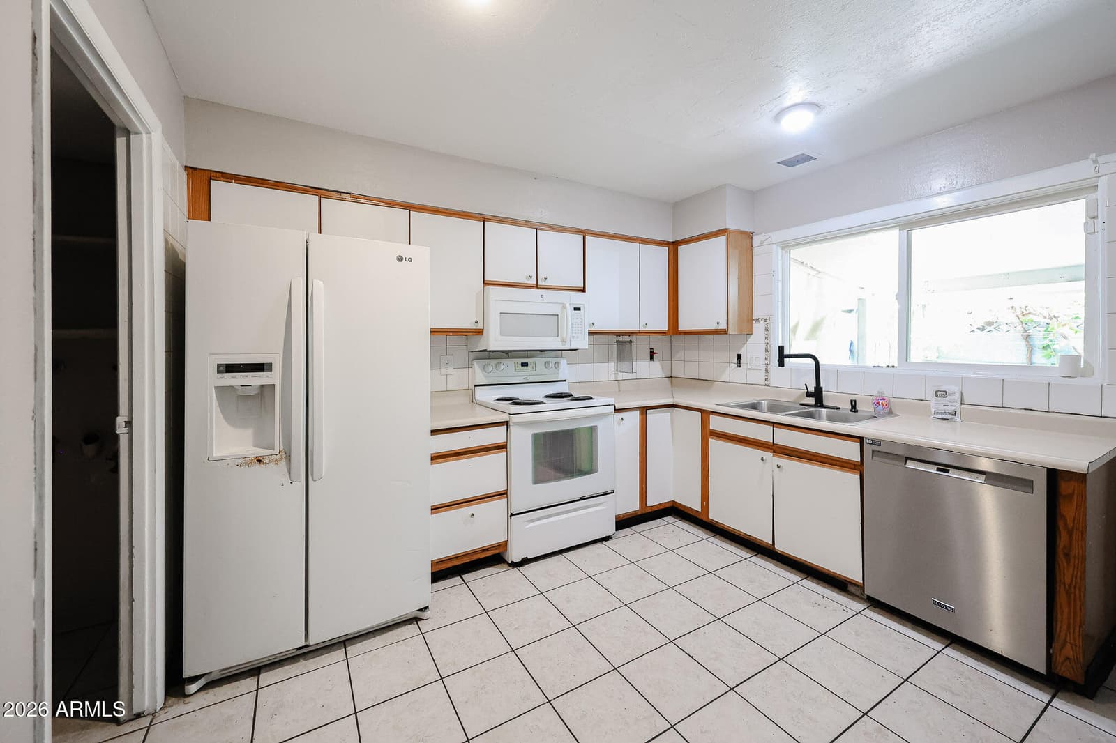 2646 W WOLF Street, Phoenix, AZ 85017 — photo 14 of 27